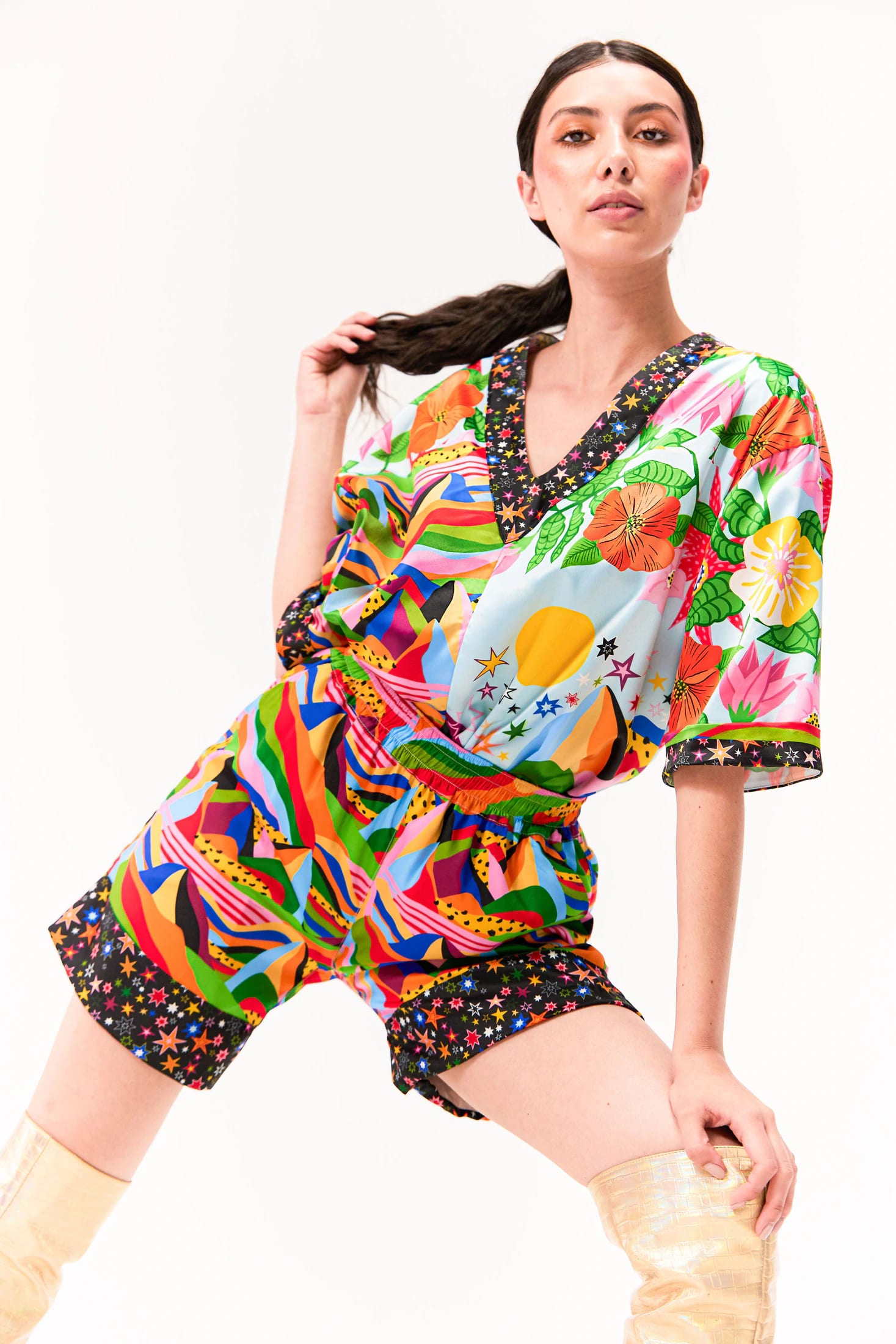 Blusa V Unisex / Estampado Altiplano - imagen 2