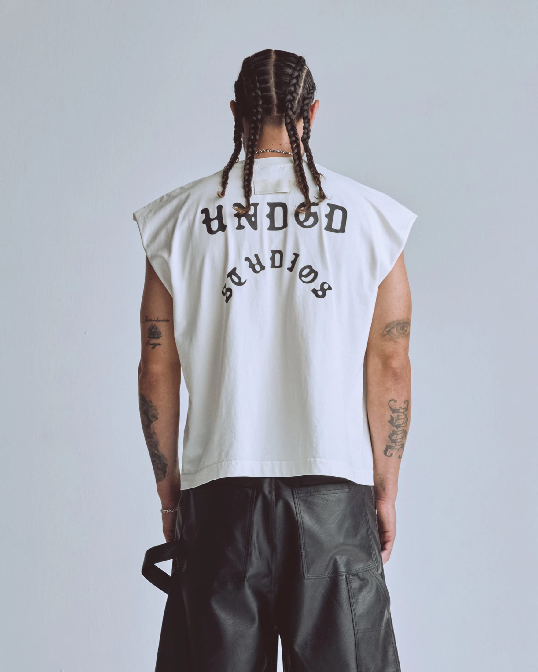 Capsule UNDGD STUDIOS Sleeveless Tshirt White - imagen 6