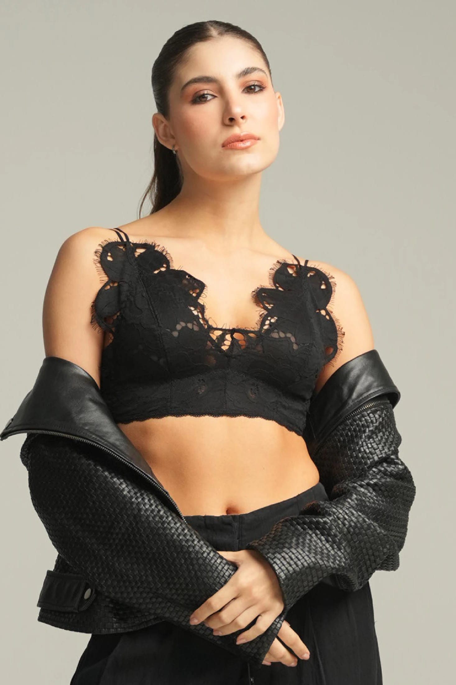 BRALETTE SIN ARO ELLIPSE ENCAJE ALGODÓN NEGRO - imagen 1