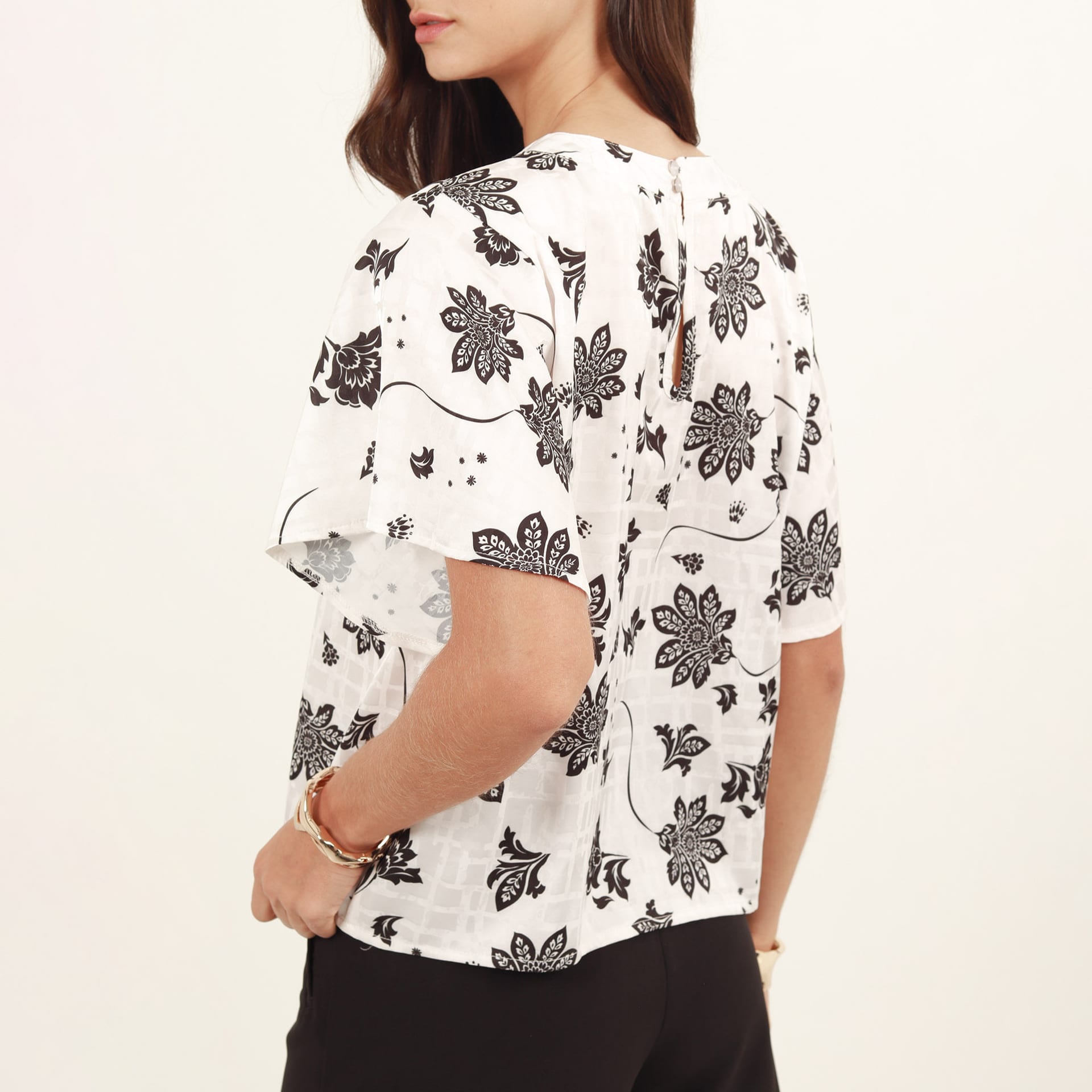 Blusa cuello redondo manga corta - imagen 2