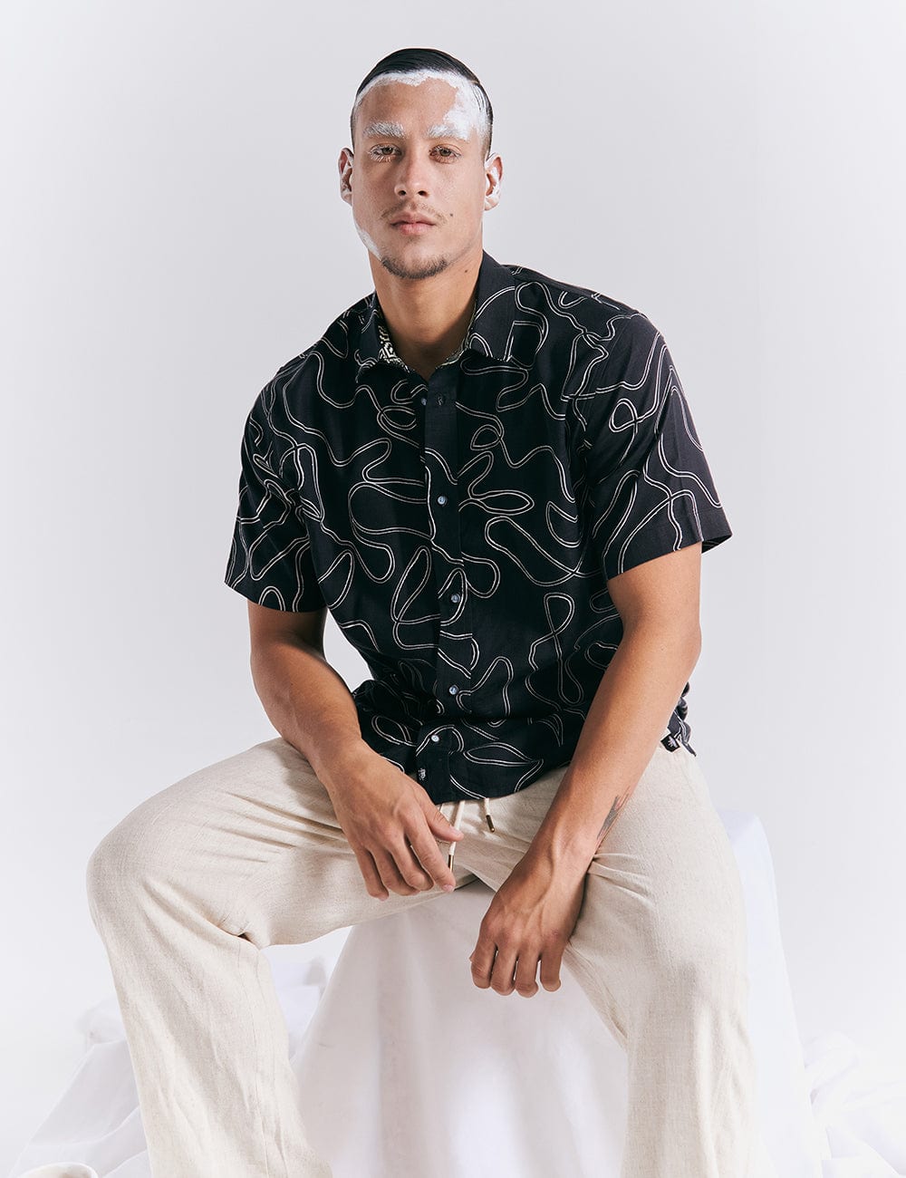 Camisa Regular Fit Born negro Hombre - imagen 3