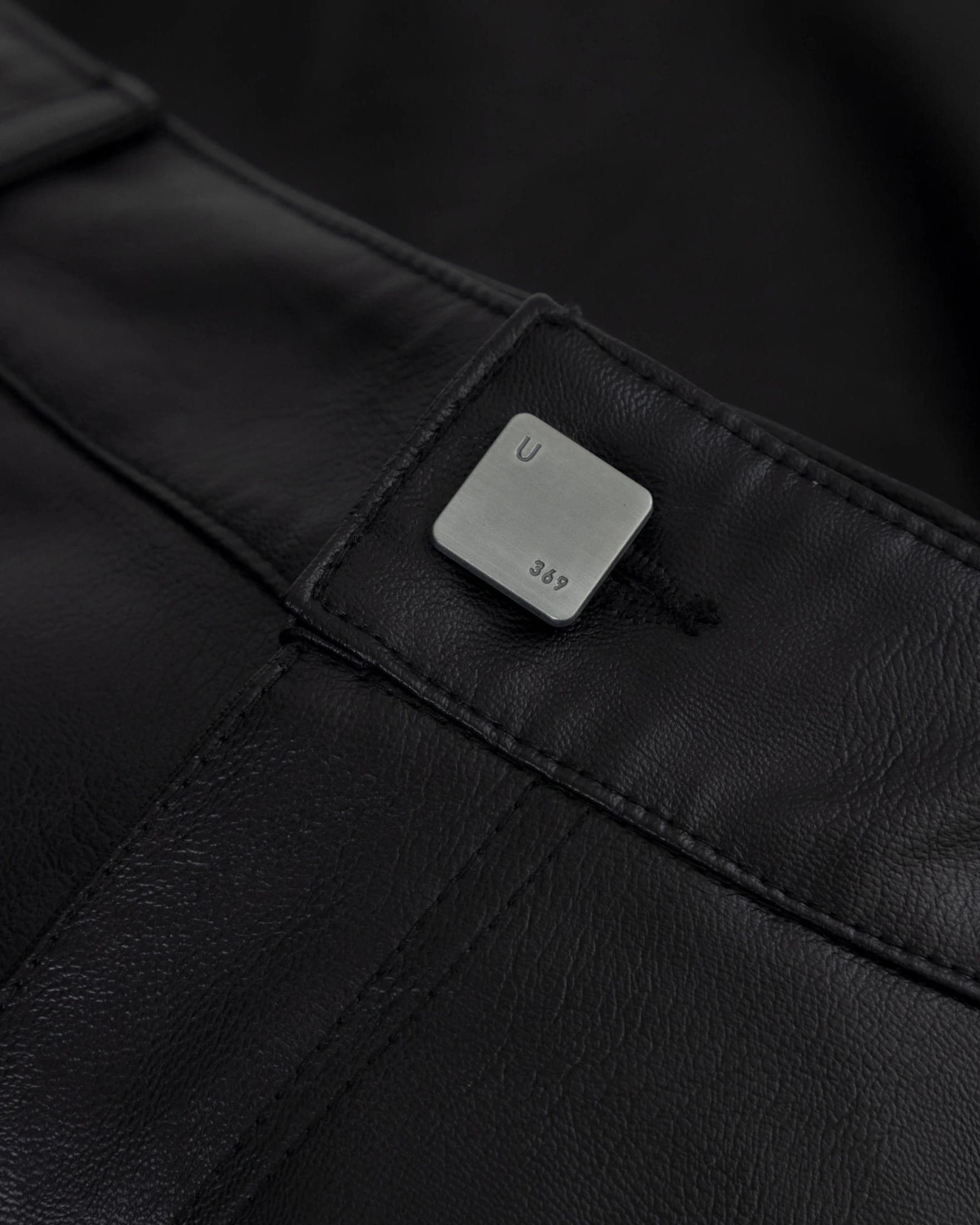 Capsule Basic Pleather Shorts Black - imagen 4