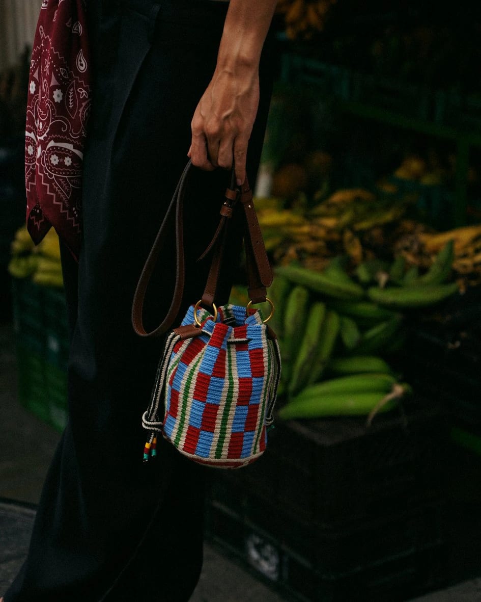 Siloe Small Bucket Bag - imagen 4