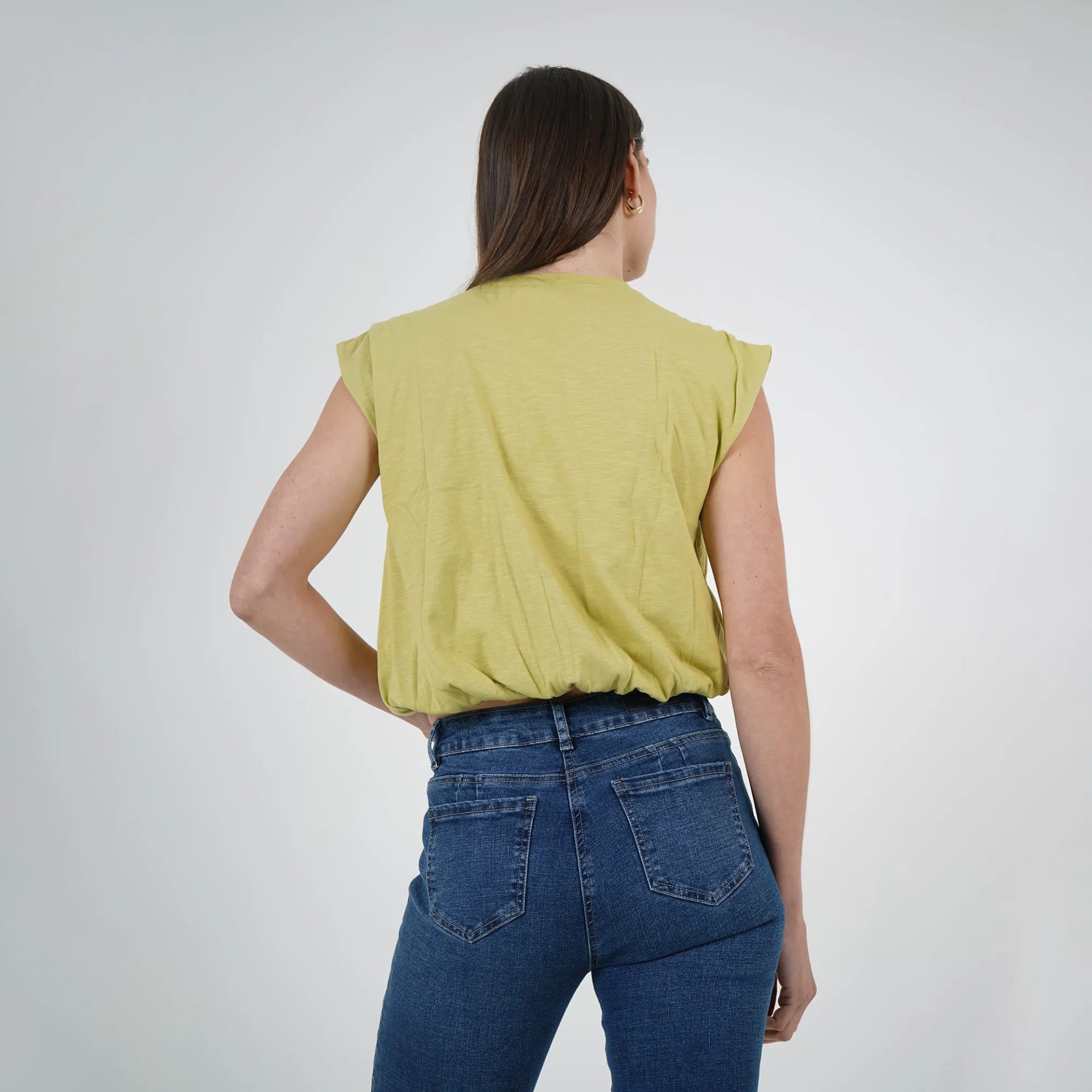 Camiseta crop top globo cuello redondo manga rodada - imagen 3