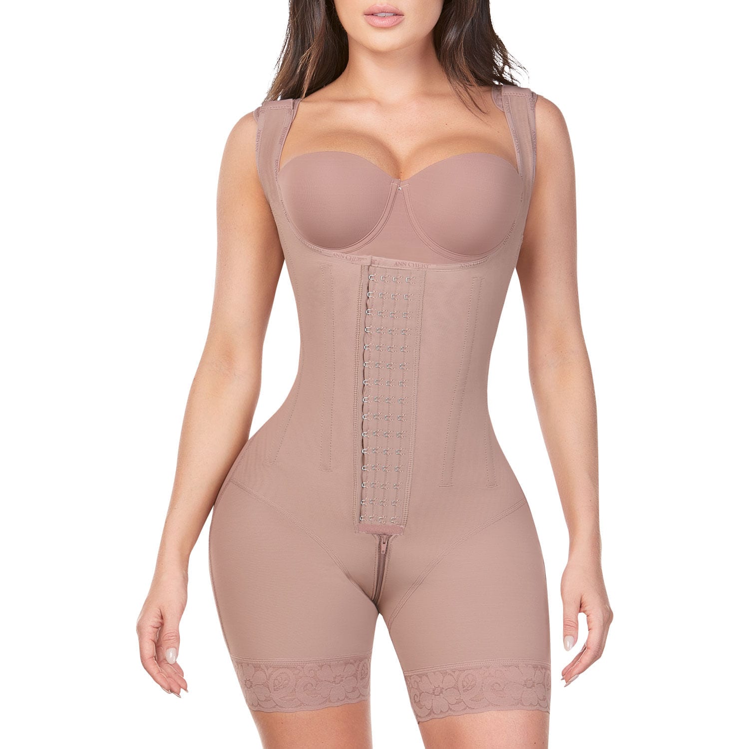 Faja Colombiana Tipo Short 4 Broches Reloj de Arena Mujer - imagen 3
