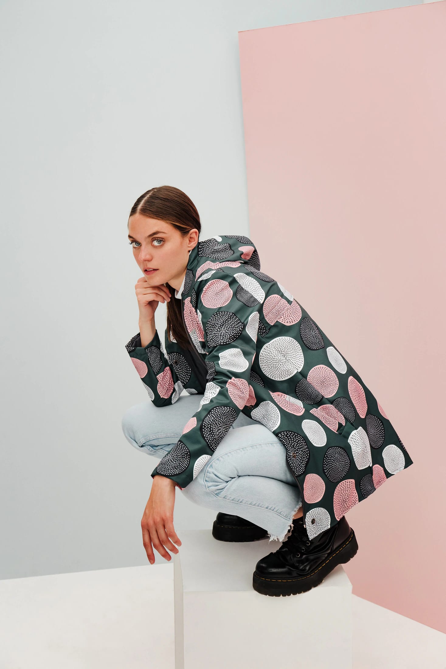 RAINCOAT GARDEN (PRE-ORDER) - imagen 1