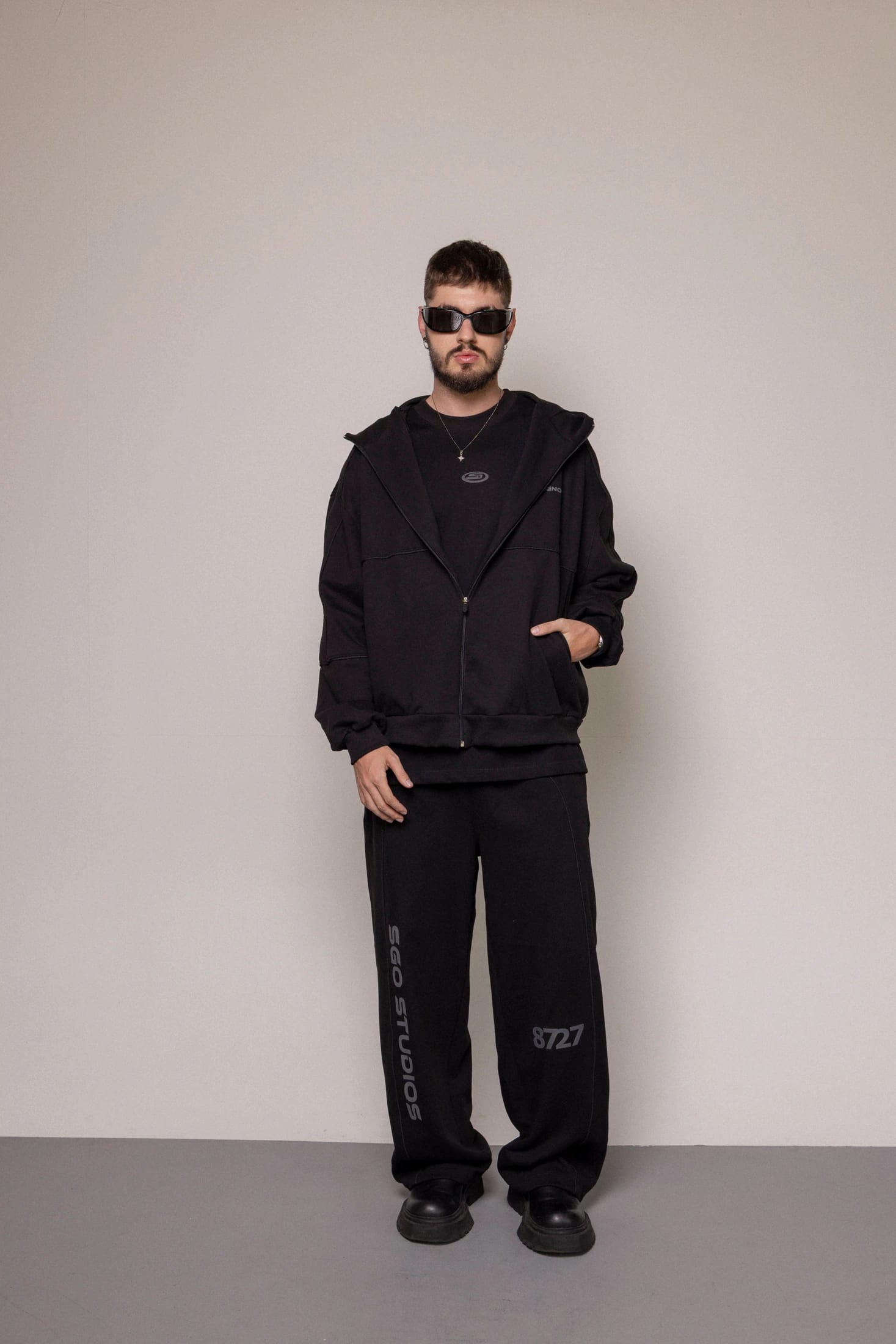 SET HOODIE Y SUDADERA 8727 -NEGRO - imagen 1