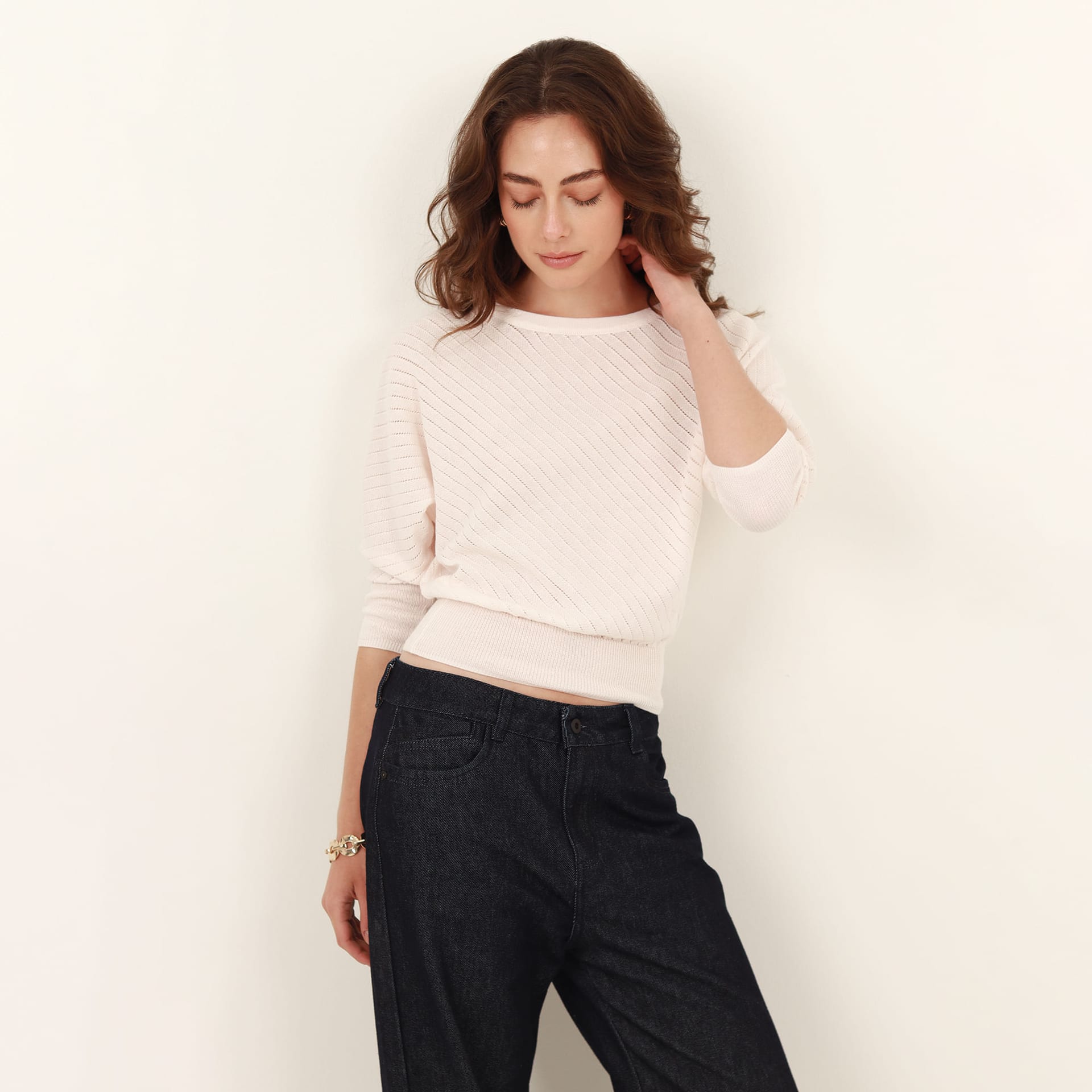 Sweater relajado cuello redondo manga amplia - imagen 2