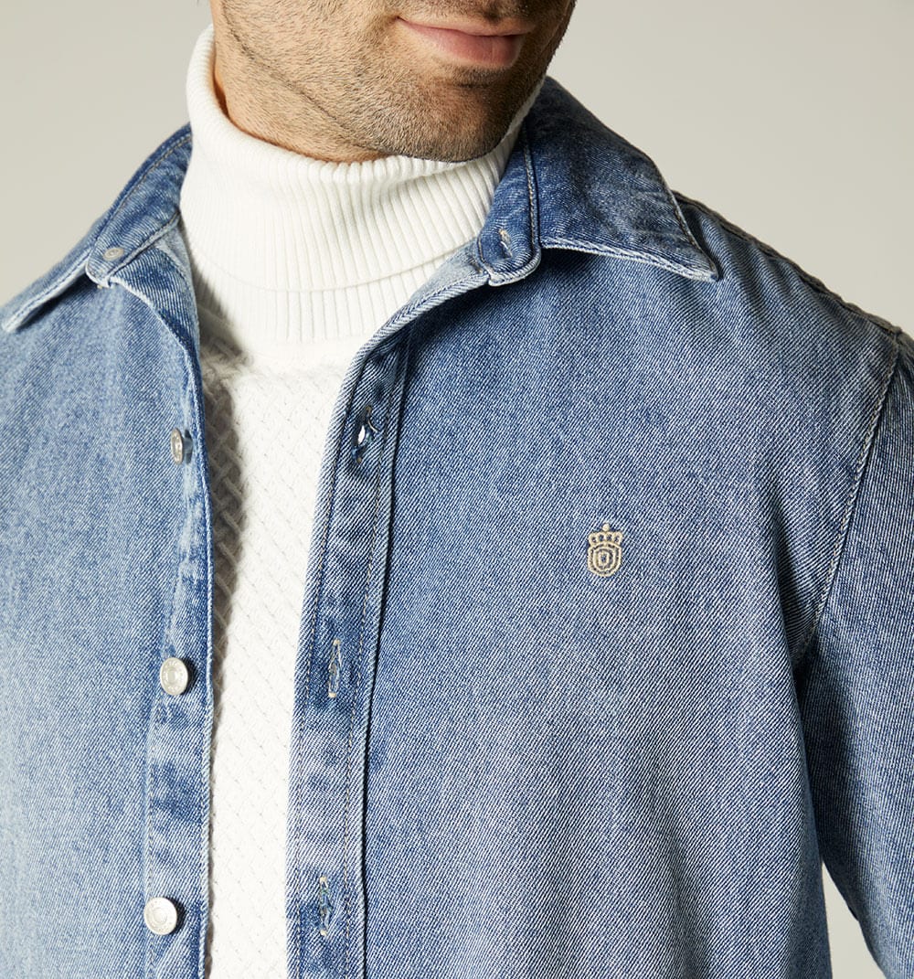 Camisa para hombre en denim - imagen 3