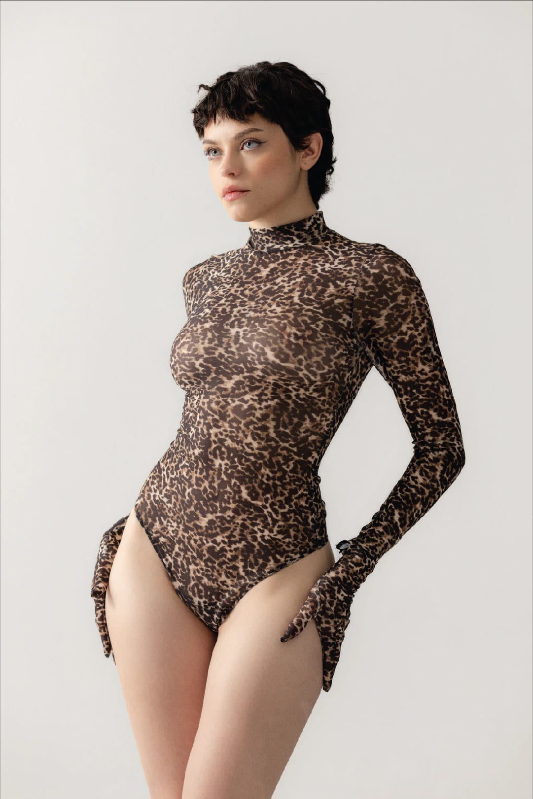 SET BODY LEO & FALDA PARDO - imagen 3