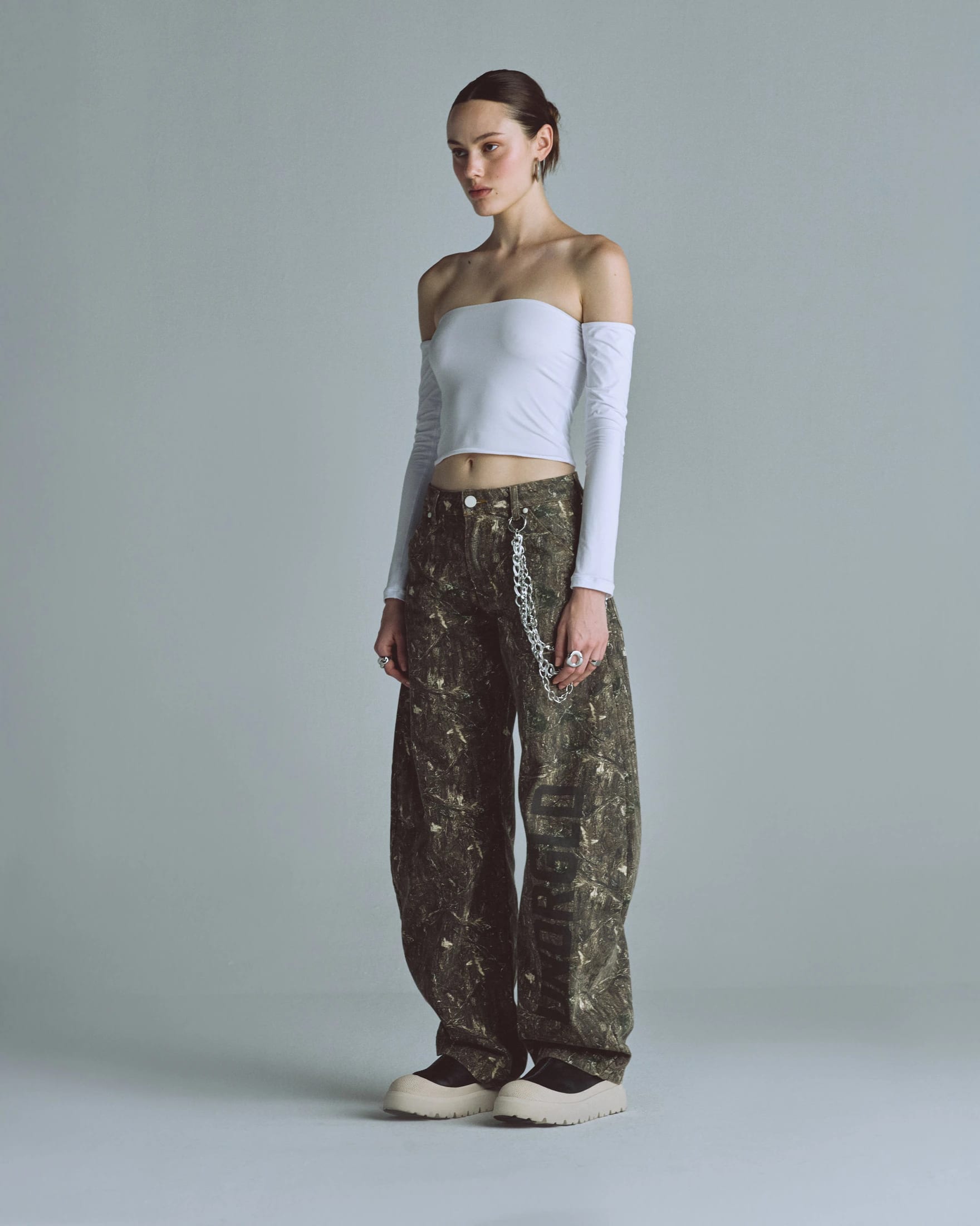 Basics Off Shoulder Long Sleeve Top White - imagen 4