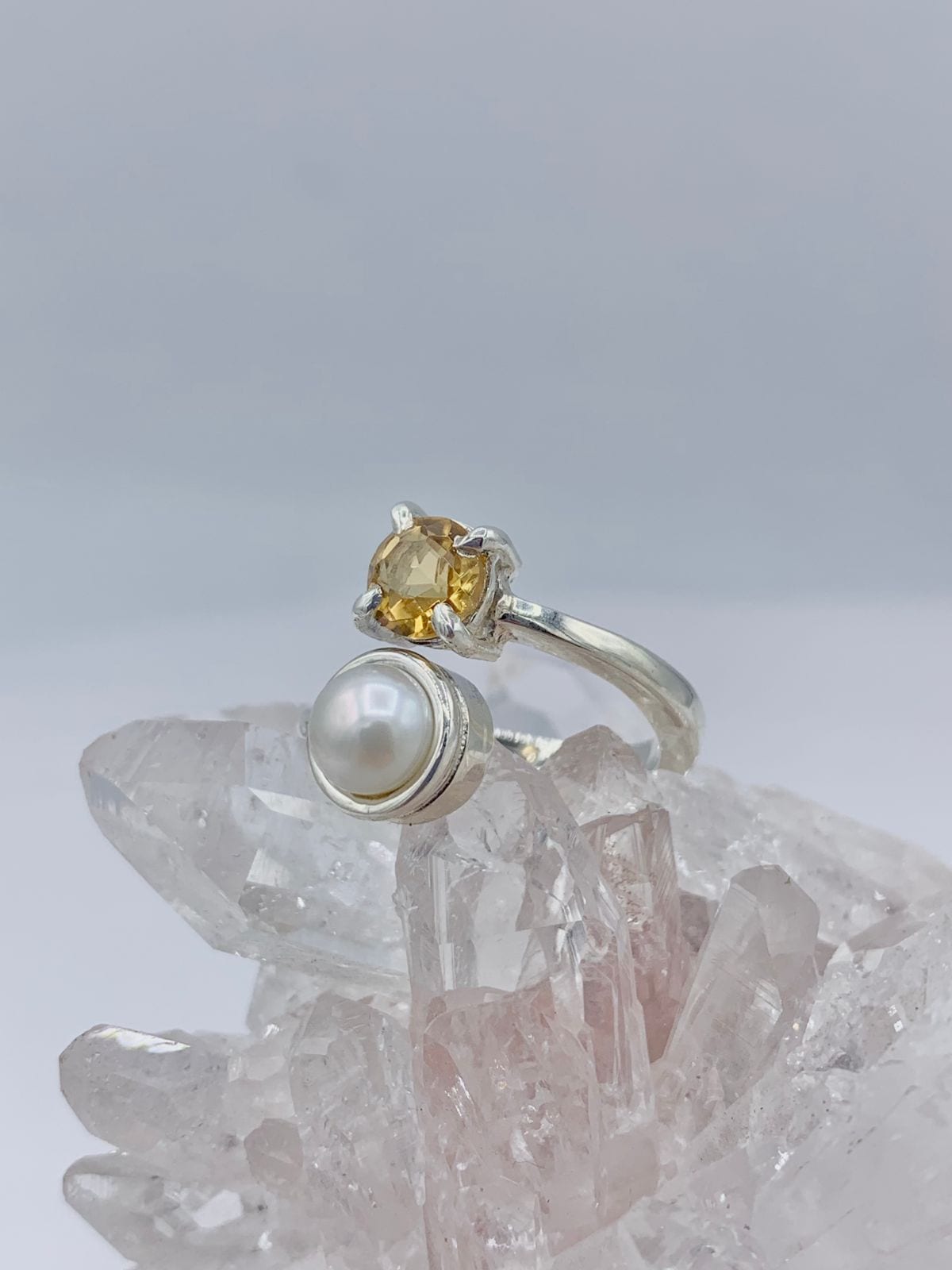 Anillo Doble Citrino y Perla mini Colección Armonía Dual - imagen 1