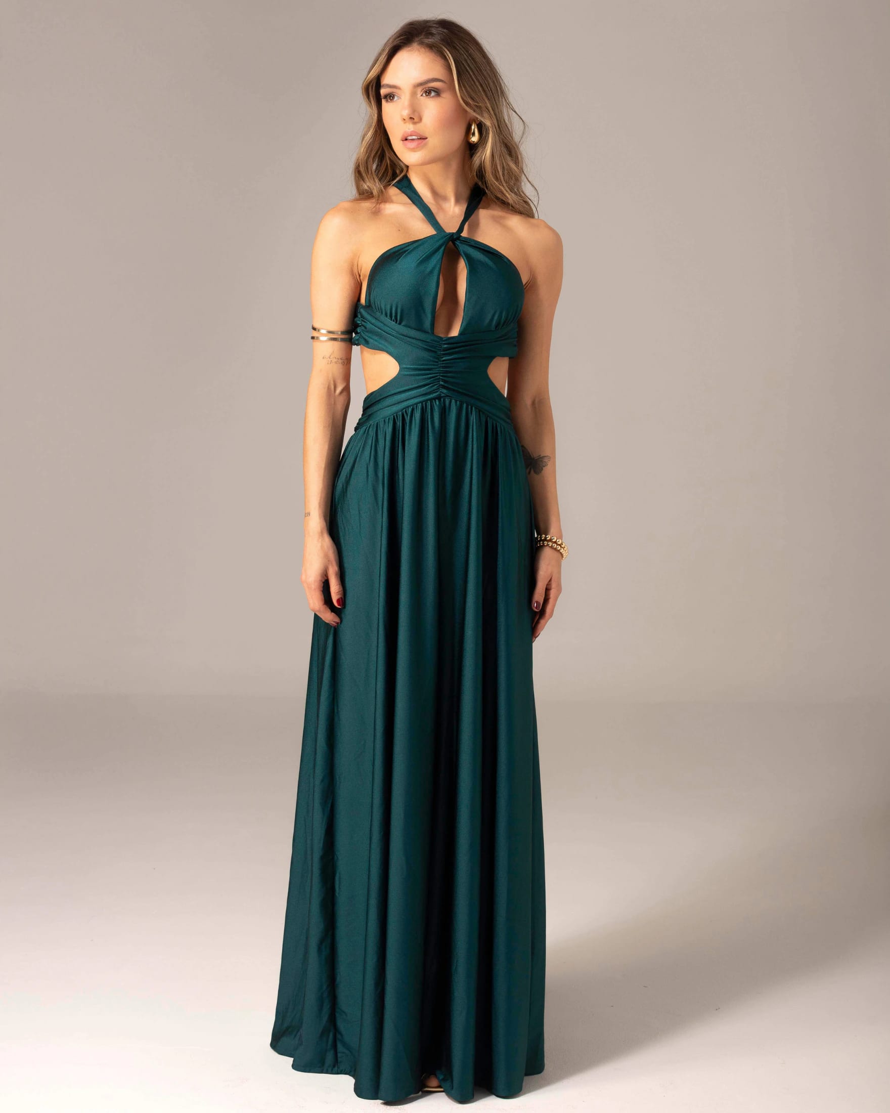 Vestido Largo Halter con Cut Outs - imagen 1