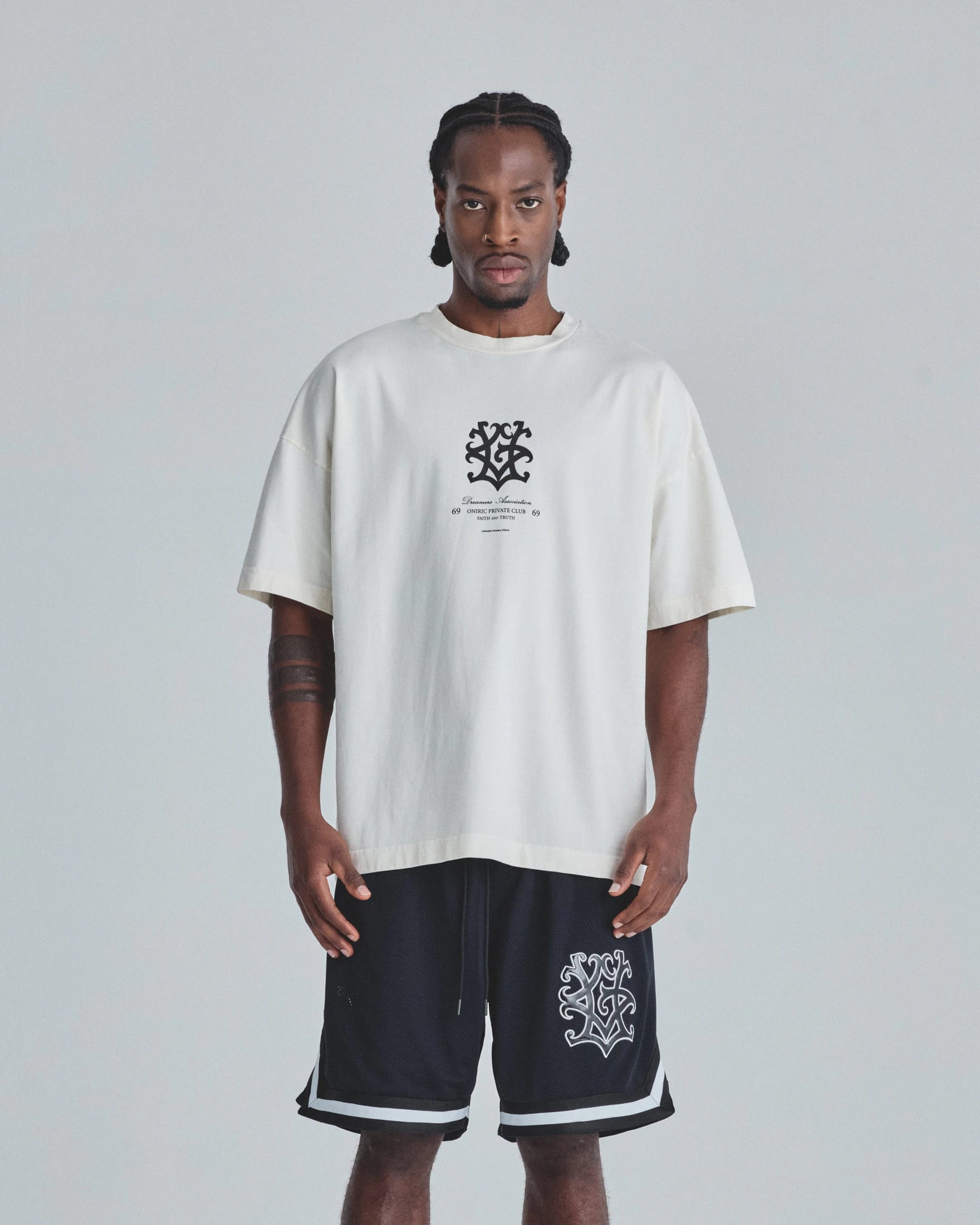 Line UG Monogram Tshirt White - imagen 2