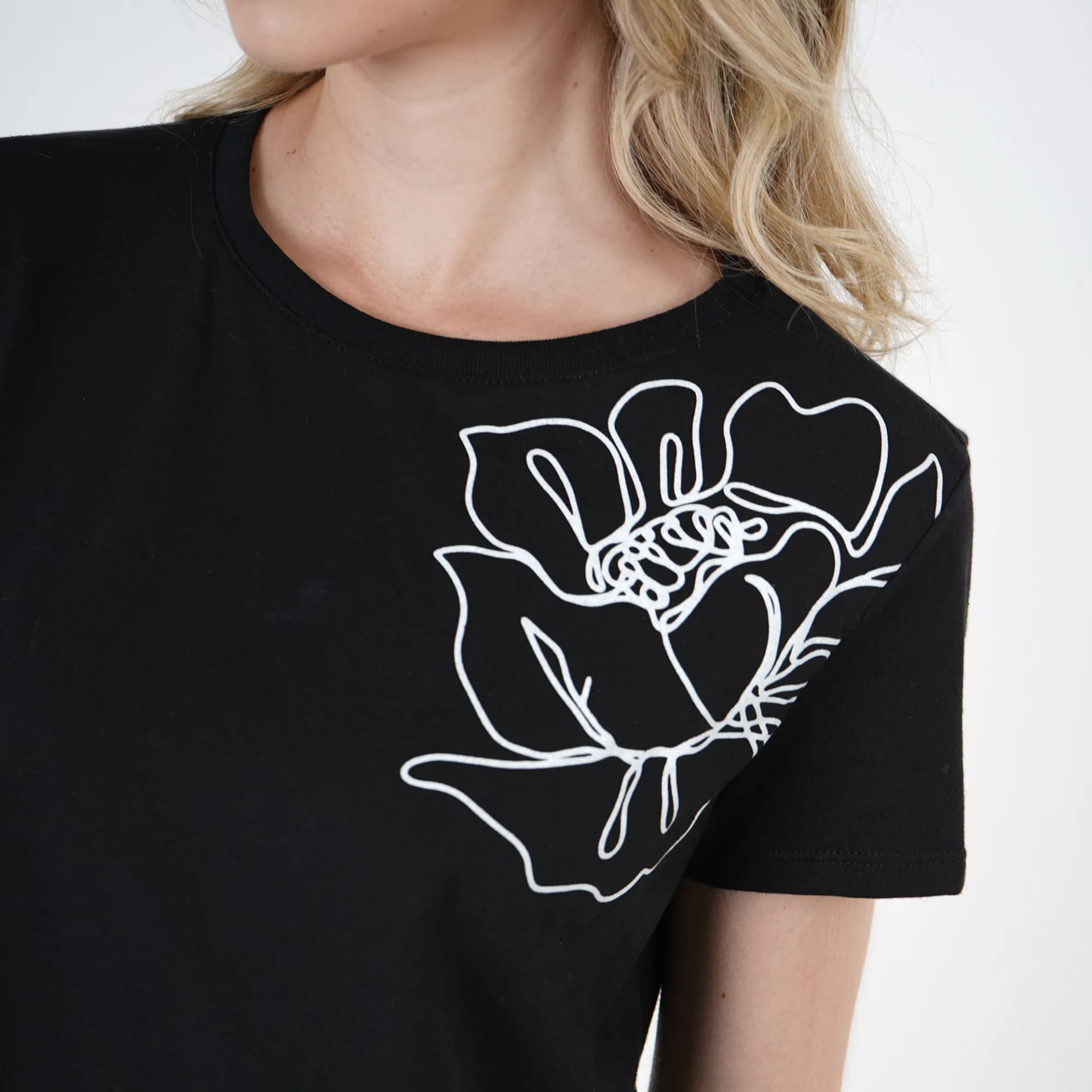 Camiseta Negra Colibrí FDS by Aramacao - imagen 2