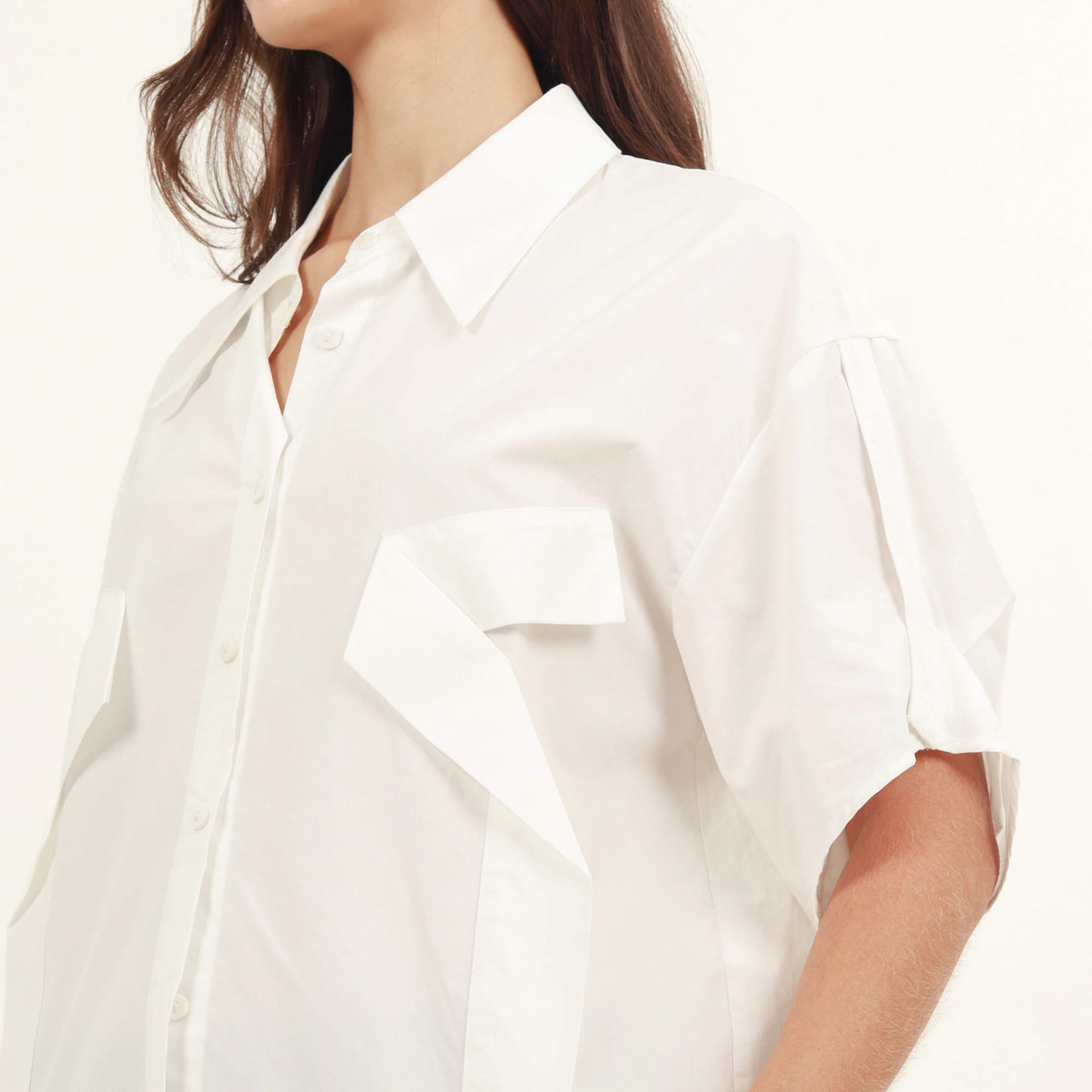 Camisa cuello V manga corta - imagen 3