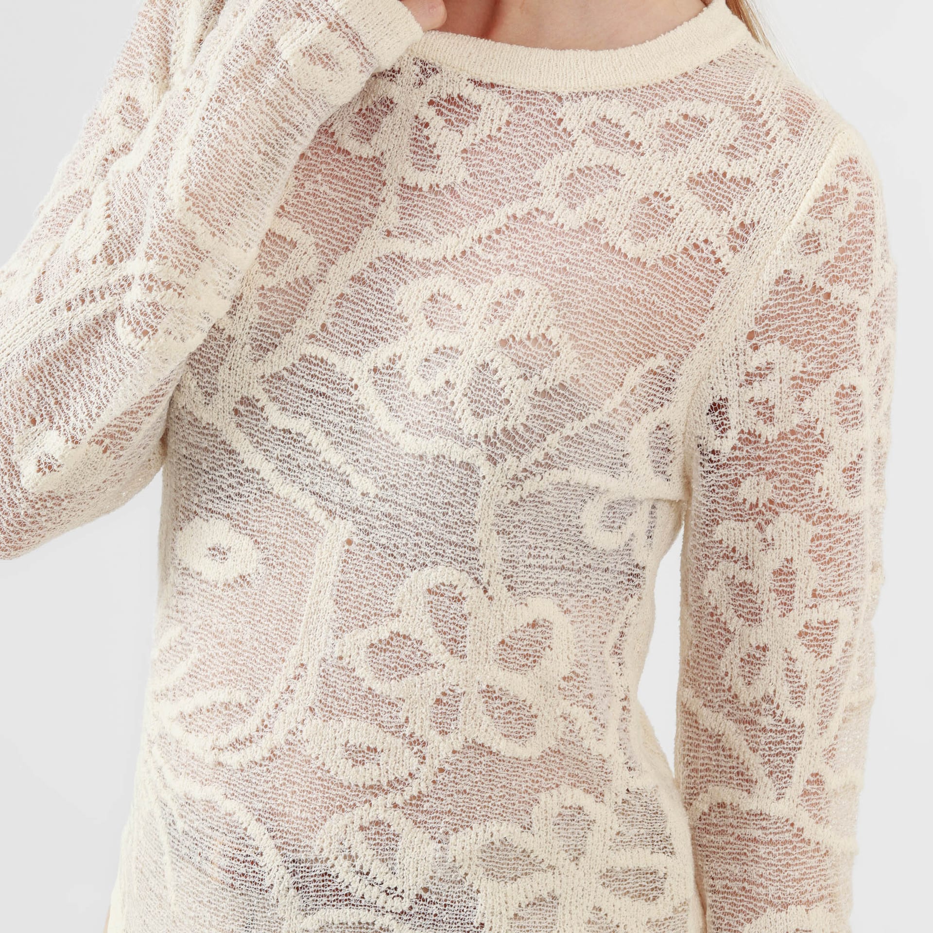 Sweater textura flor cuello redondo manga larga - imagen 5