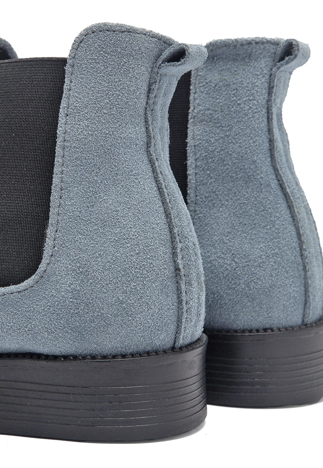 Botines chelsea gris en gamuza. - imagen 5