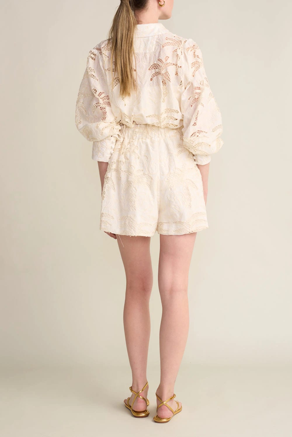 Short Gaudi - imagen 2