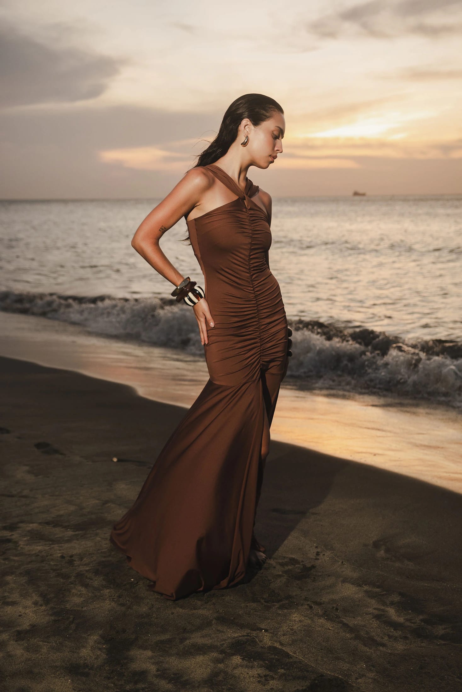 PRE-ORDER AYA GOWN - DARK CHOCOLATE - imagen 6
