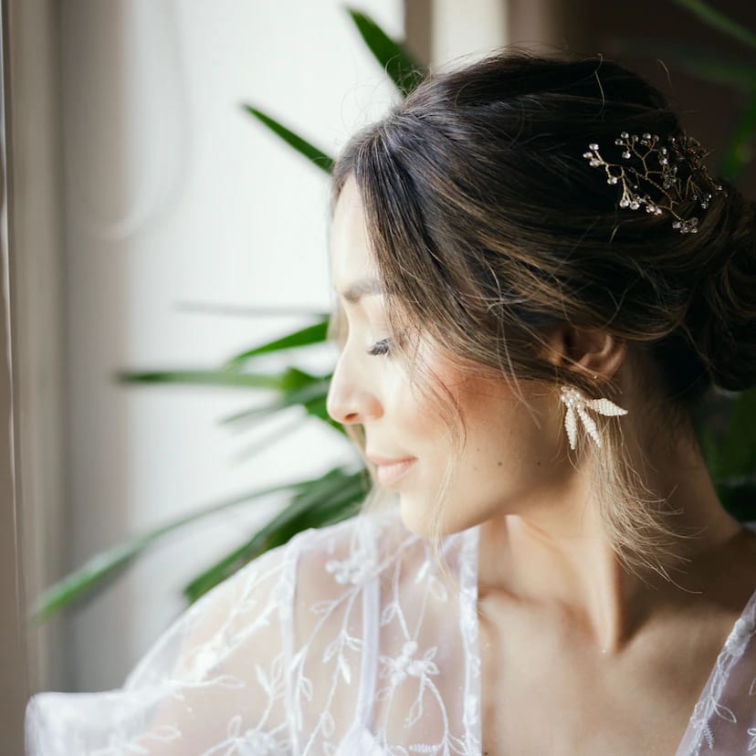 Ever After Petals & Pearls Studs - imagen 2