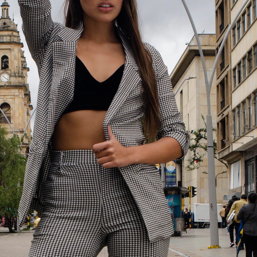 Total Look aCuadros Negros - imagen 5