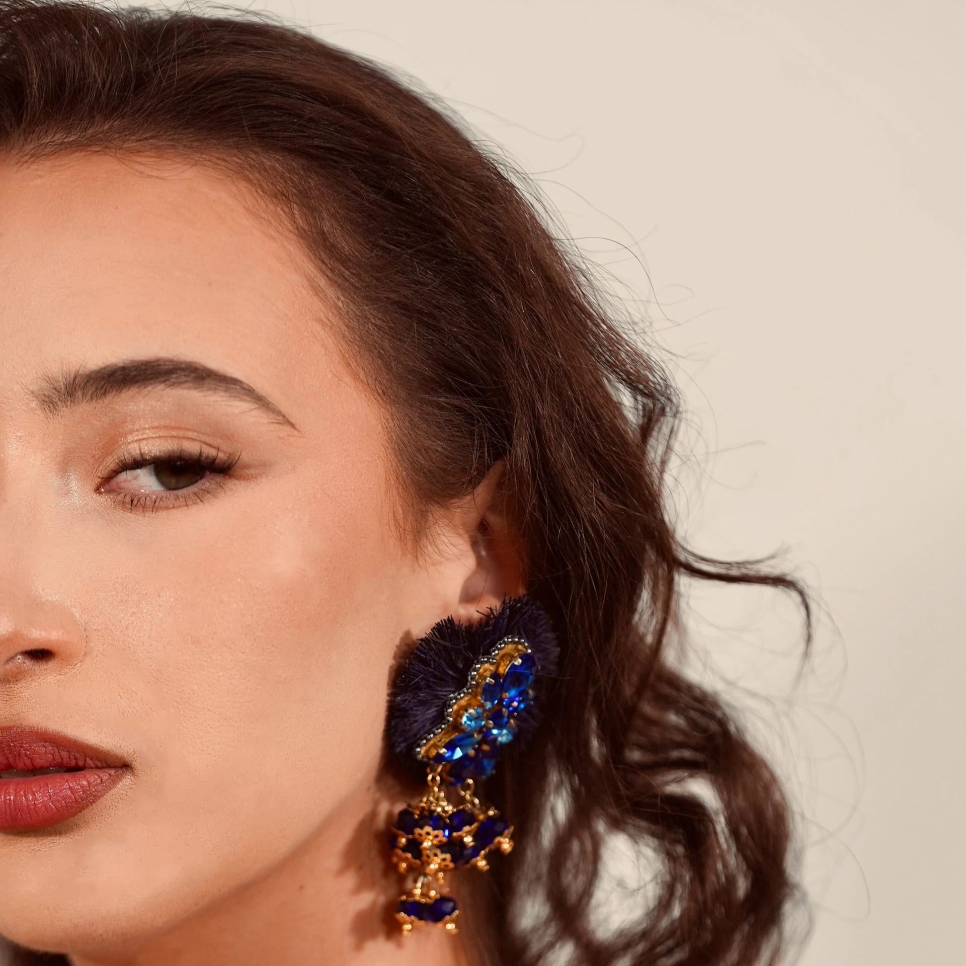 Midnight Royal Earrings - imagen 2