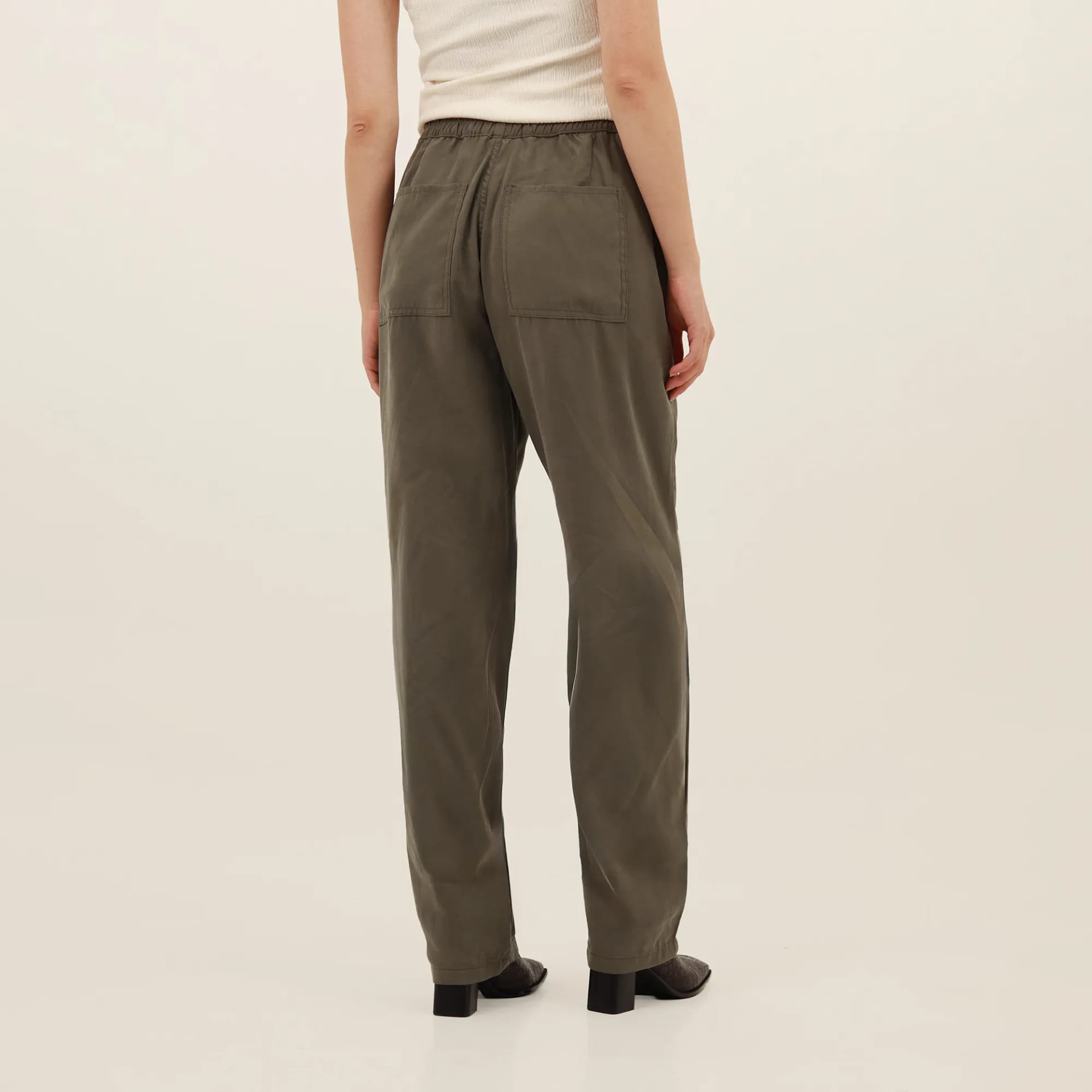 Pantalón bota recta con elastico en cintura y cordón - imagen 8