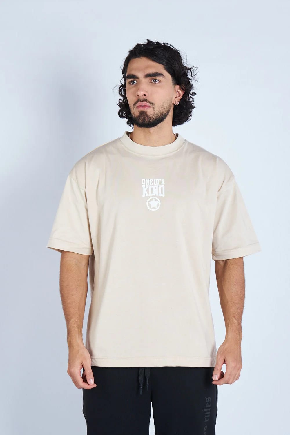 Camiseta oversize ONE OF A KIND - imagen 3