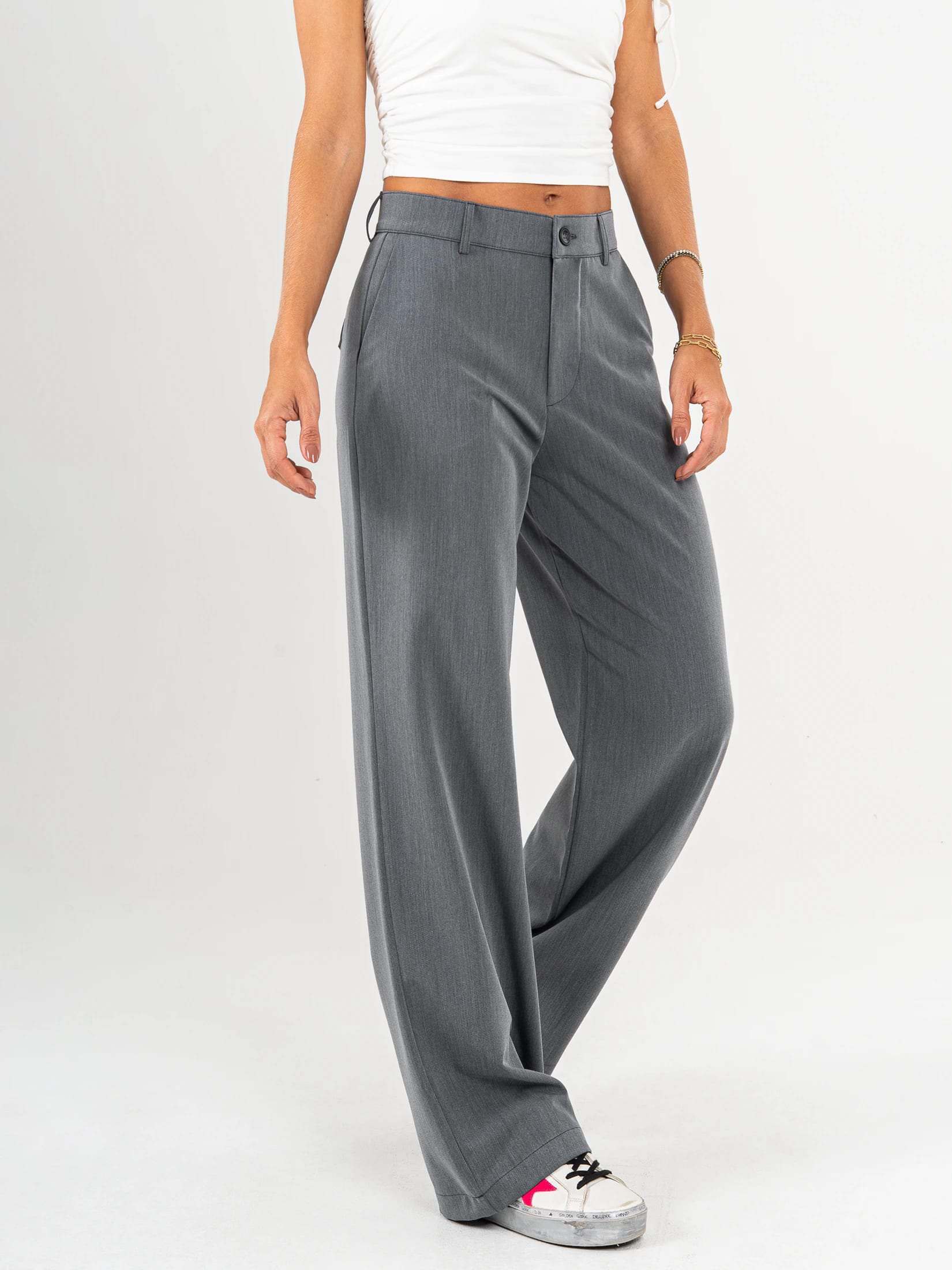 Ref: 0620525 Pantalón straight leg, stretch, tejido plano liviano, tono gris, tiro alto - imagen 3