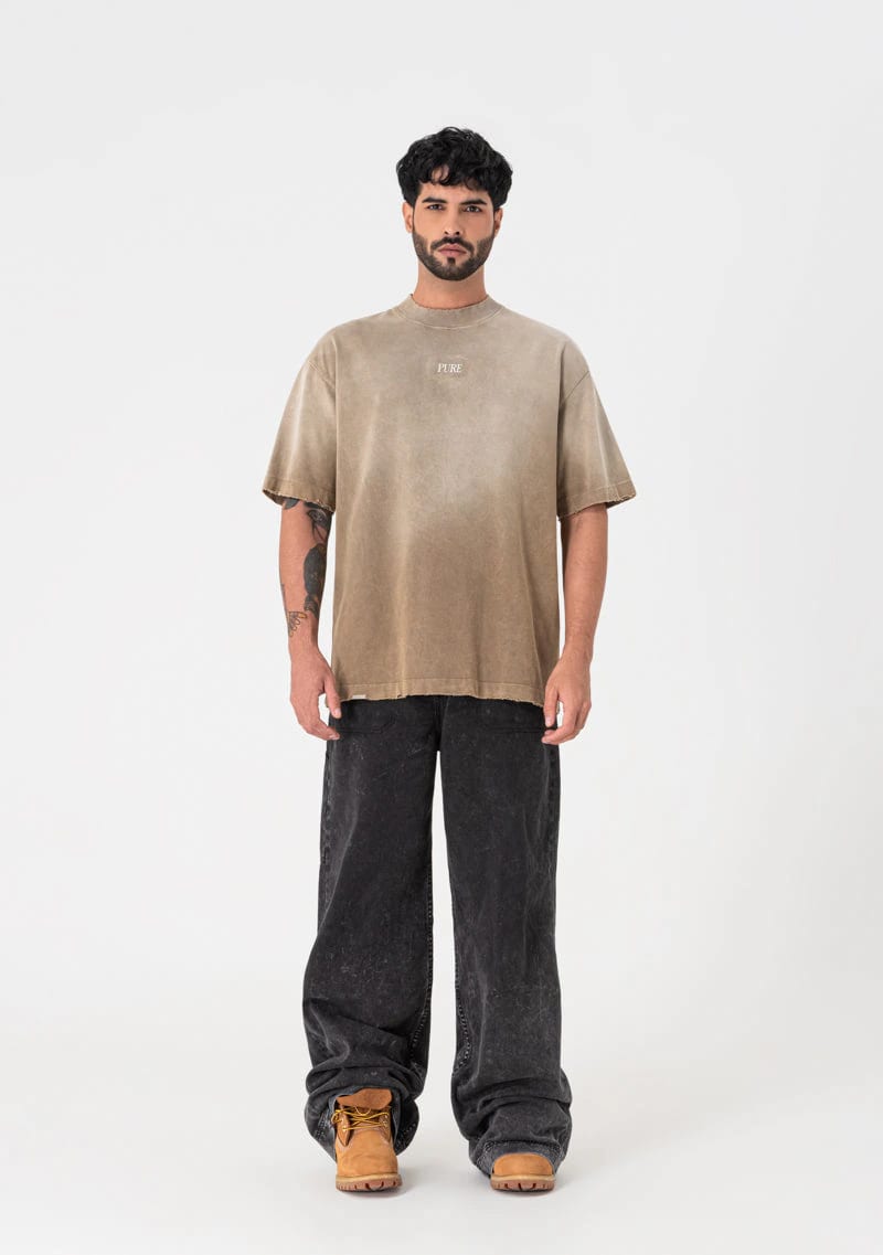 Heraldic brown shield T-shirt - imagen 4