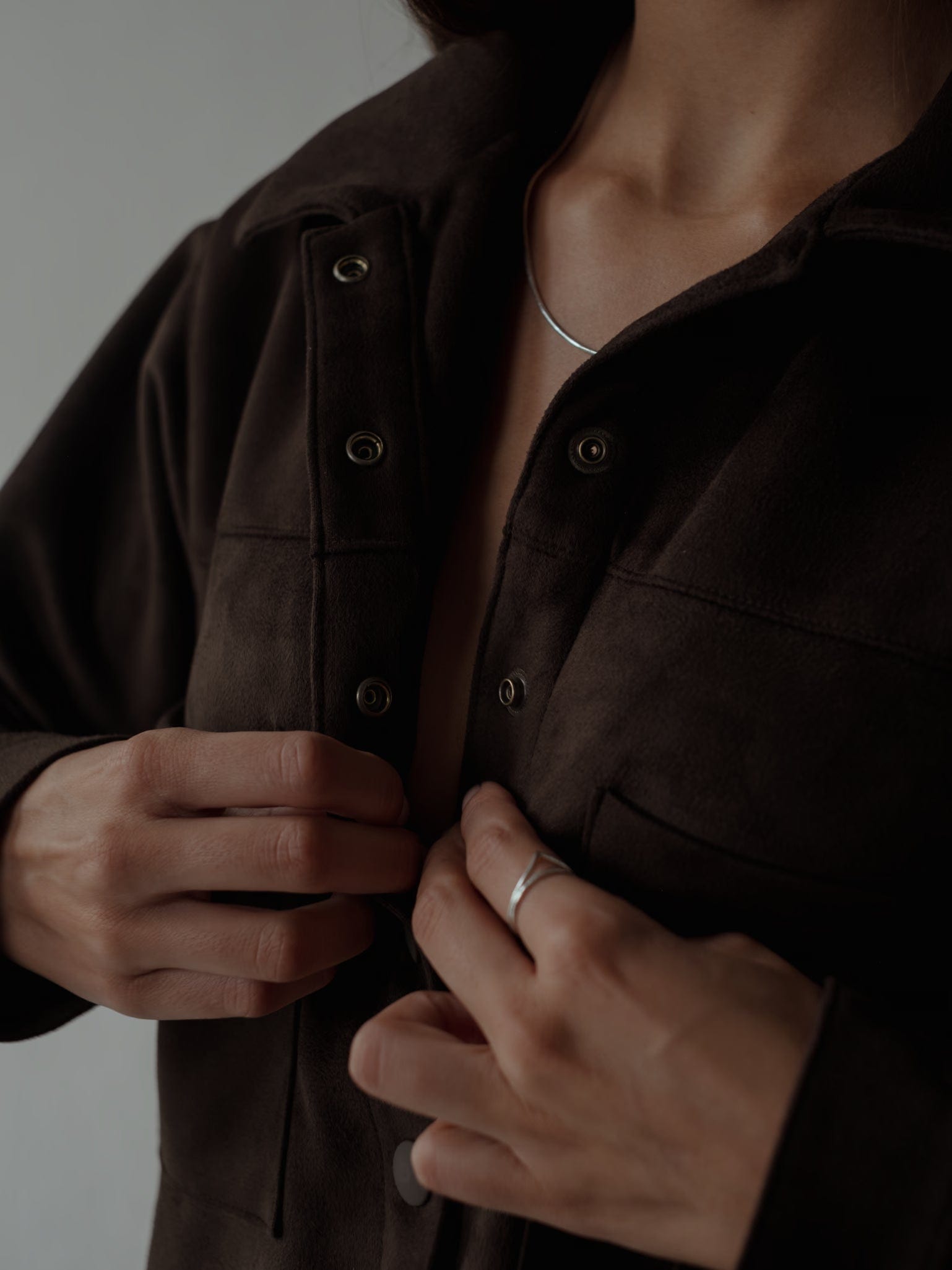 SUEDE BOXY JACKET - ESPRESSO - imagen 10