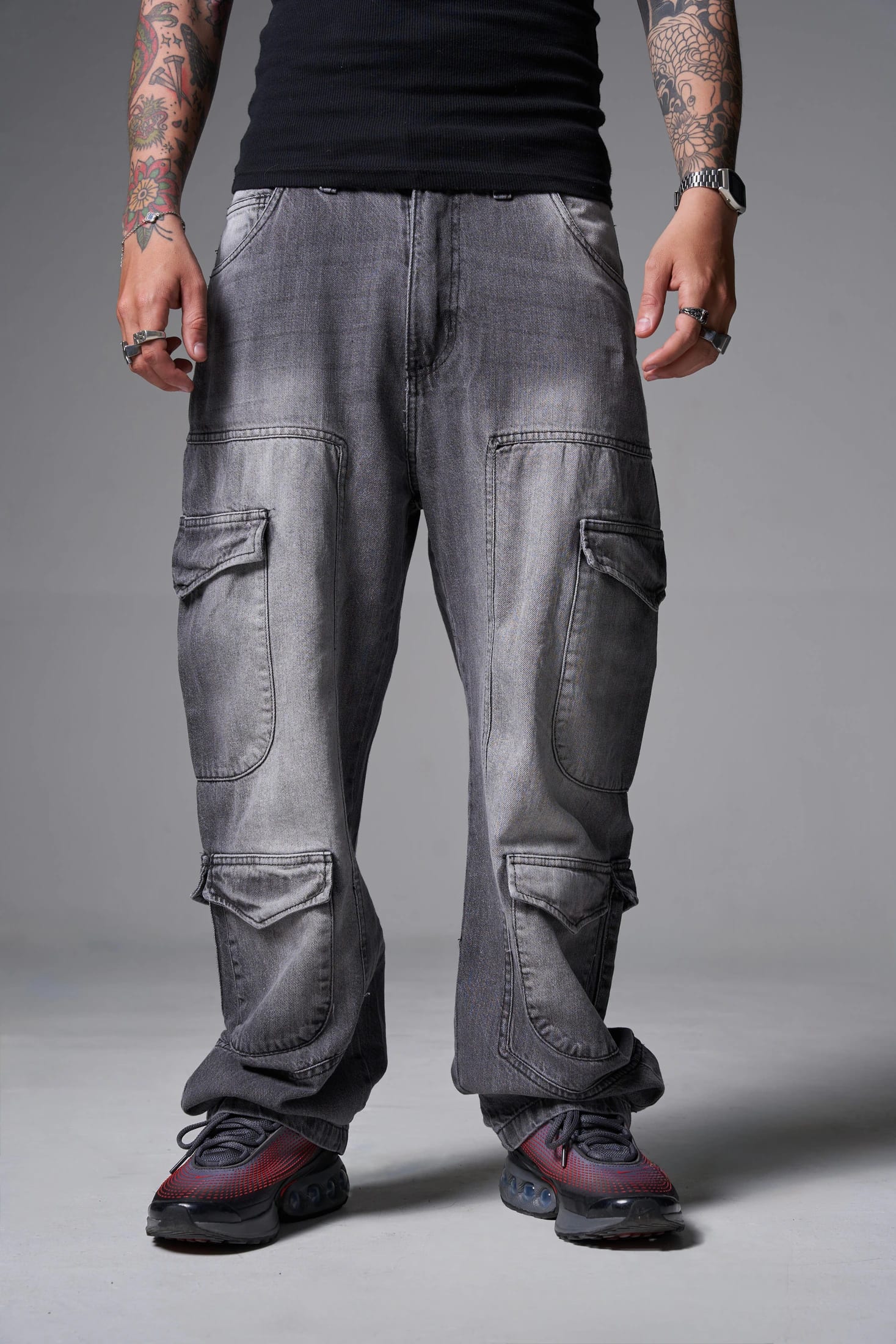 JEANS BAGGY 8 BOLSILLOS PARCHE GRIS CLARO - imagen 1