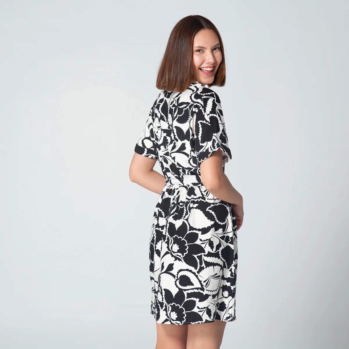 Vestido Corto Estampado Kony - imagen 11