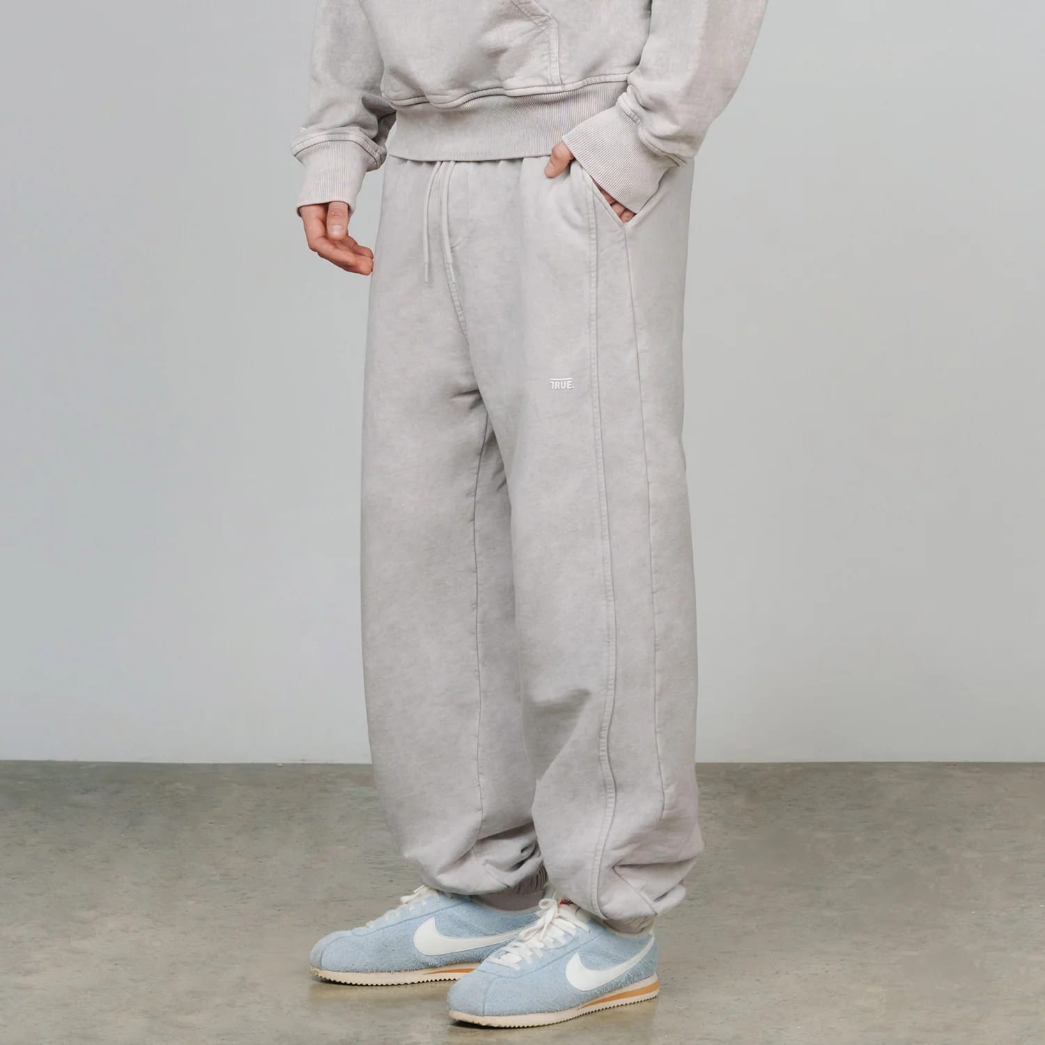 True Classic Jogger - Washed Gray - imagen 11