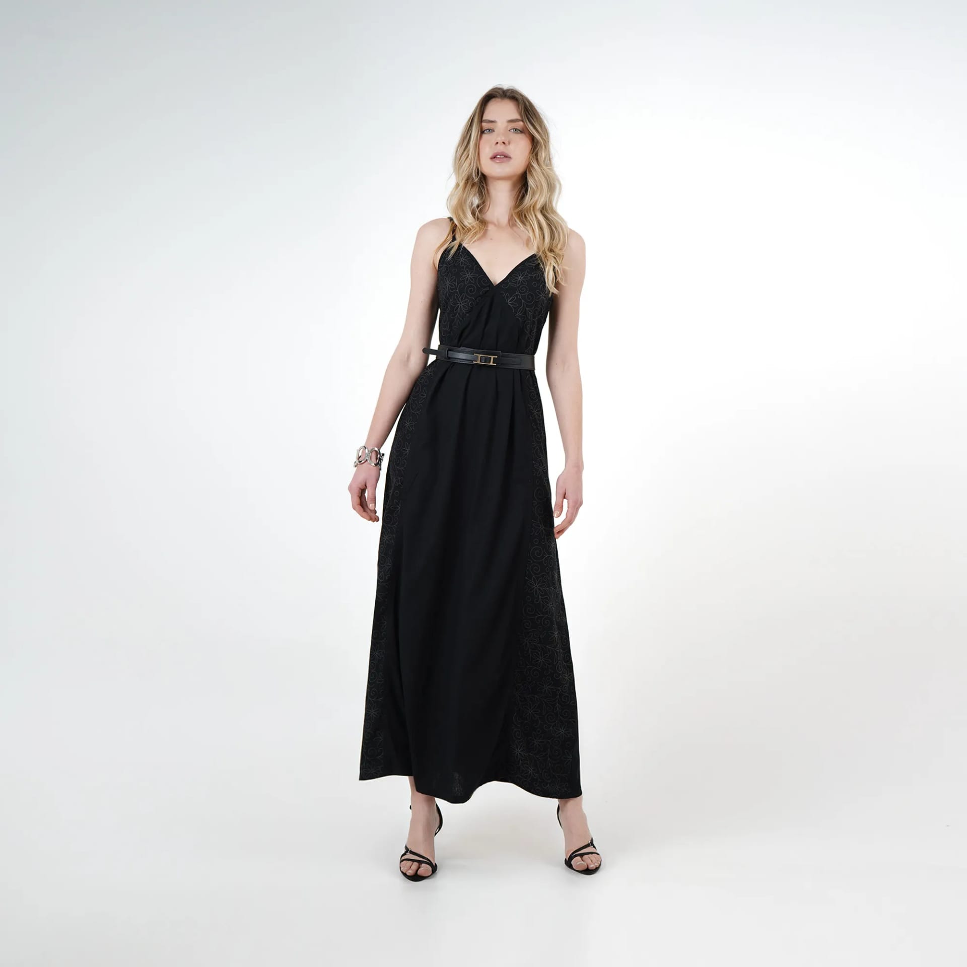 Vestido largo escote en v con grabado floral - imagen 2
