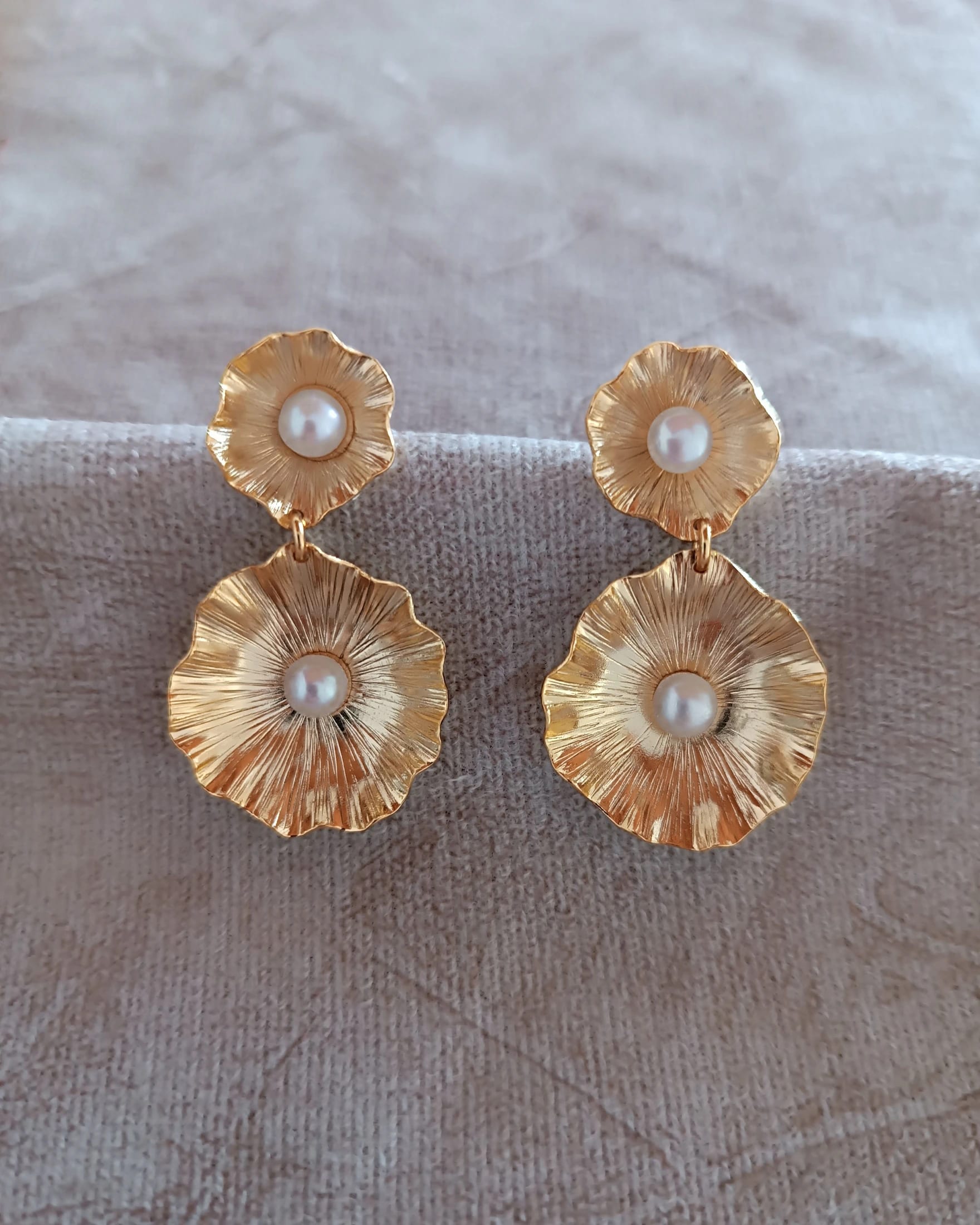 Aretes bronce y perla, Carmen - imagen 4