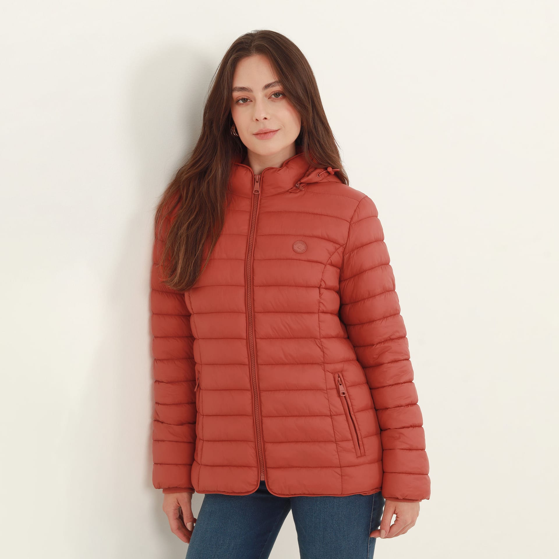 Chaqueta acolchada básica cuello alto con capucha - imagen 48