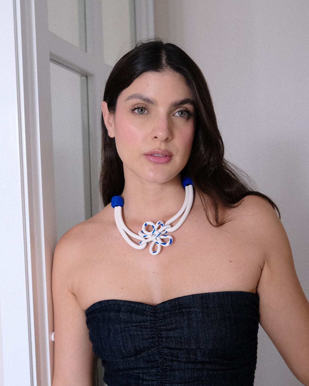 Curvy Bold Necklace - - imagen 3