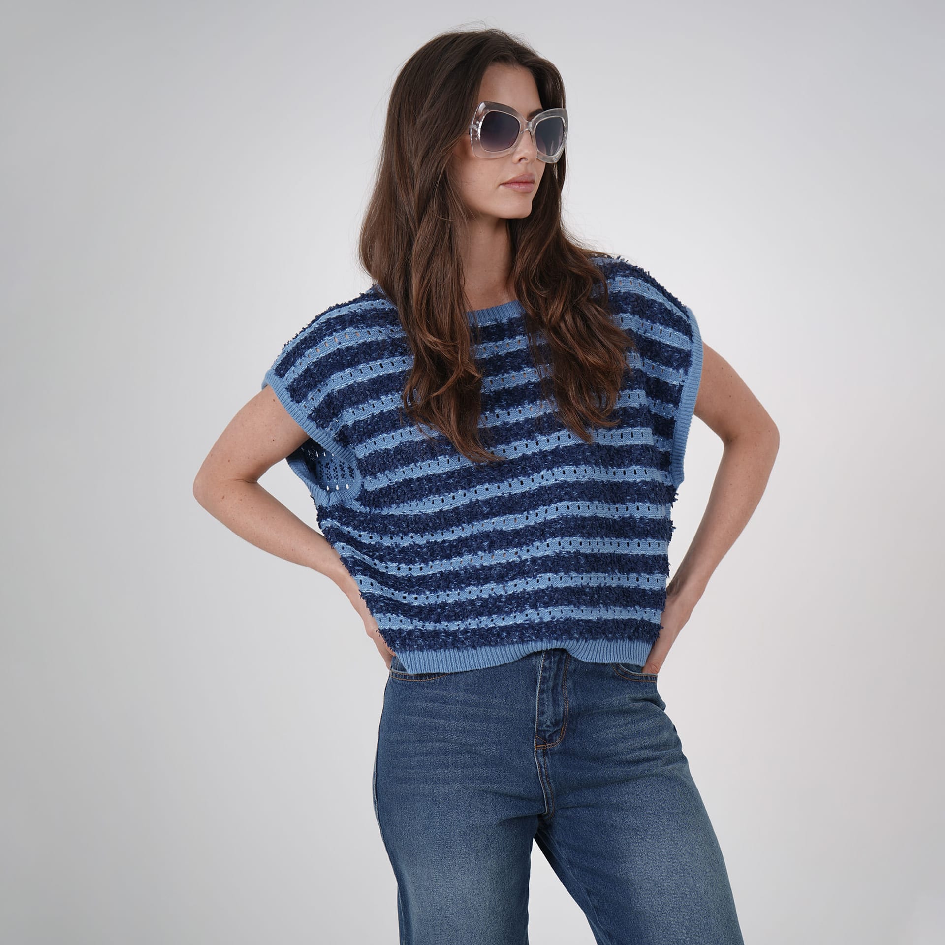 Sweater tipo chaleco oversize estampado - imagen 6