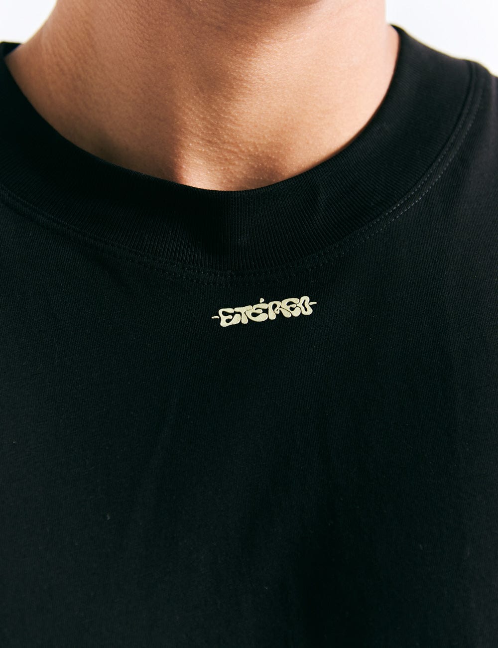 Camiseta Oversize Etéreo negro Hombre - imagen 2