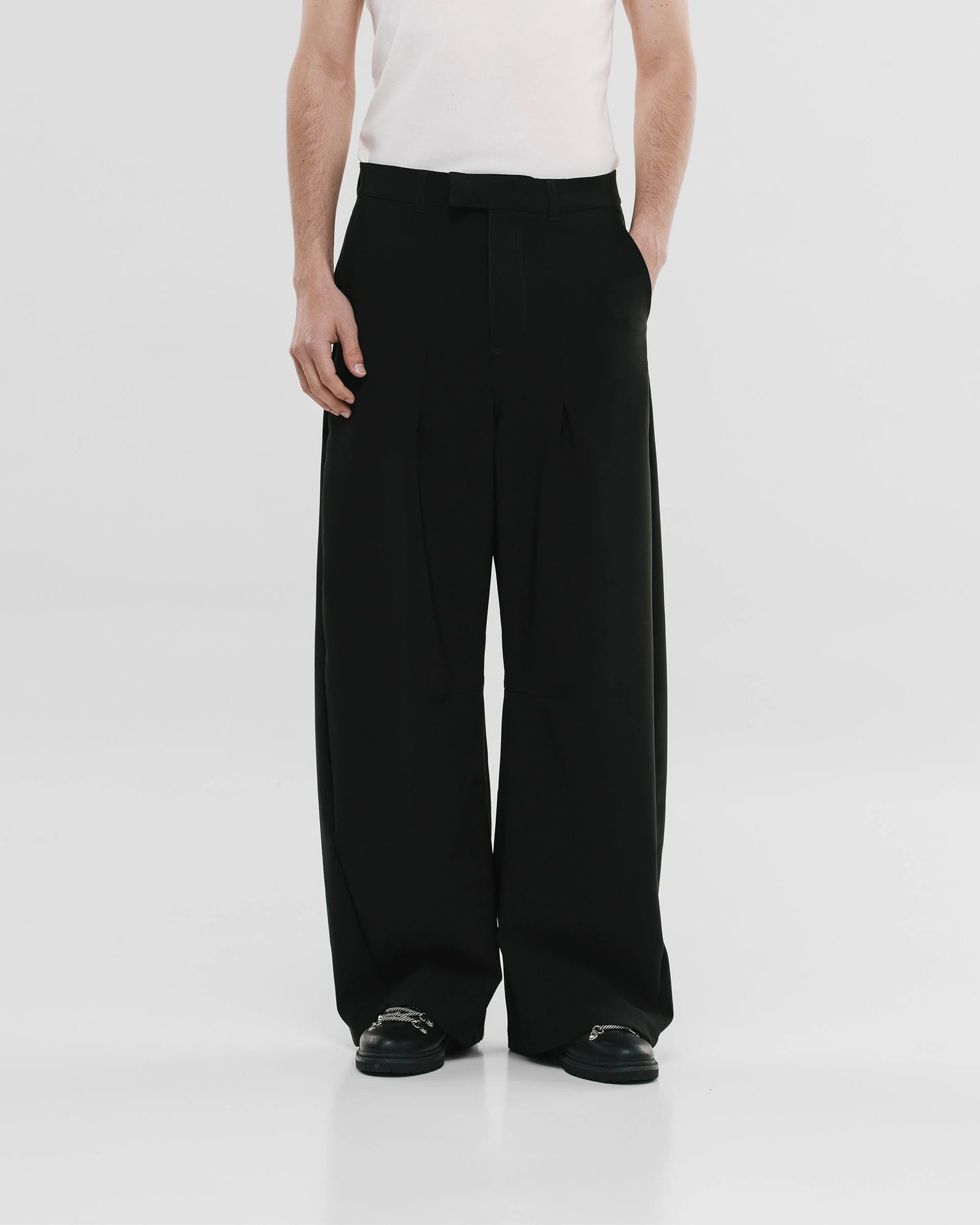 Barrel Fit Trousers - Negro - imagen 4