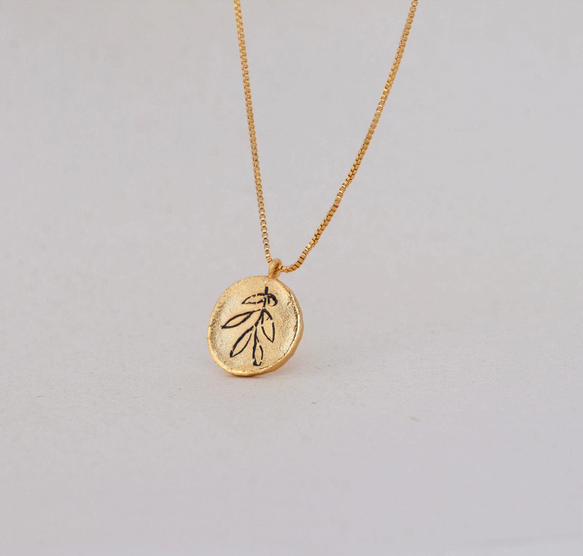 Collar moneda olivo - imagen 3