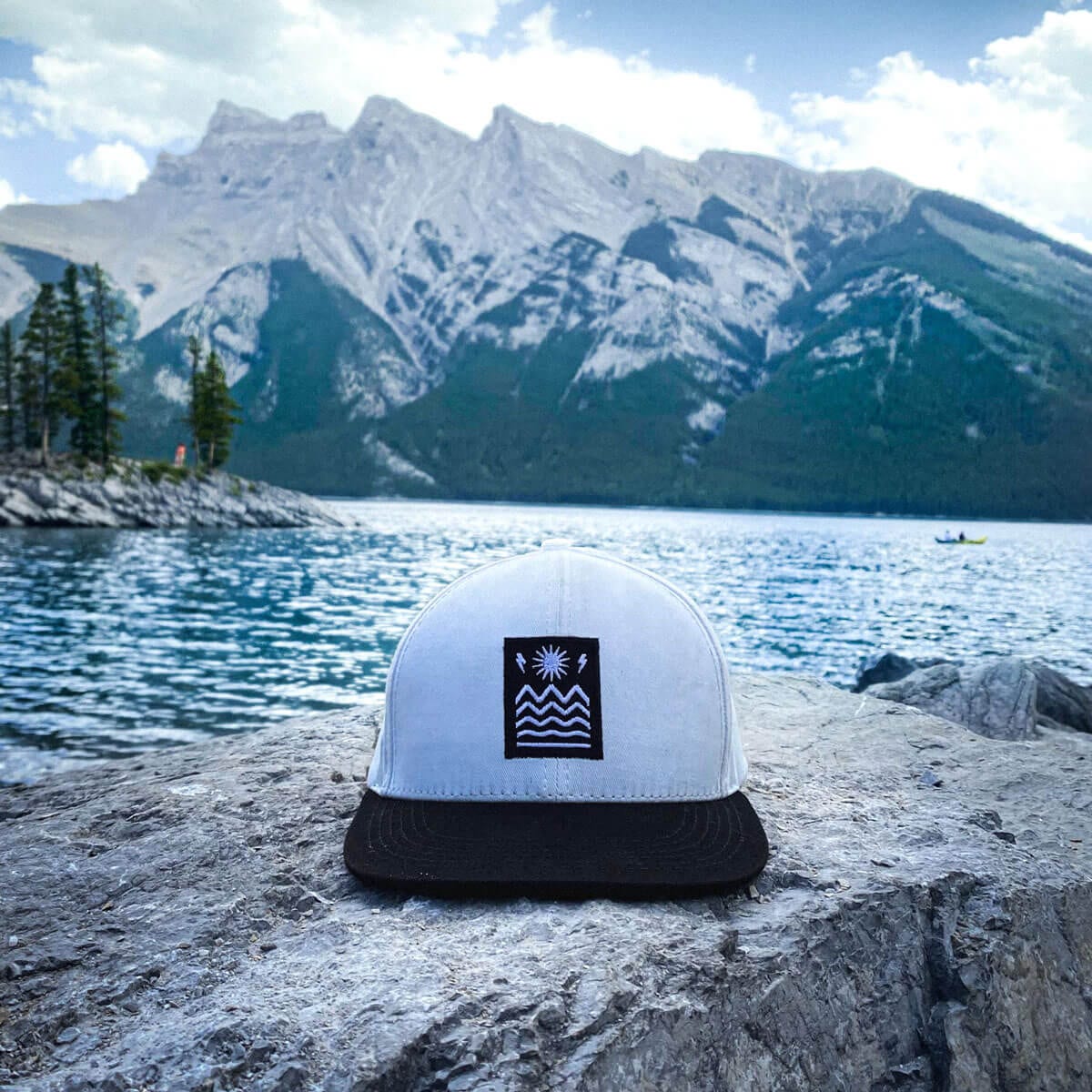 GORRA ELEMENTAL BLACO MARFIL / NEGRO - imagen 3