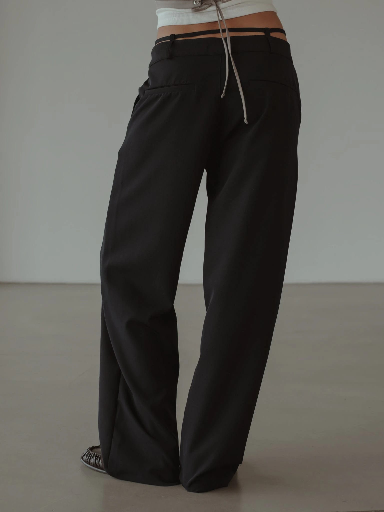 CROSS BELT TROUSER - BLACK - imagen 10