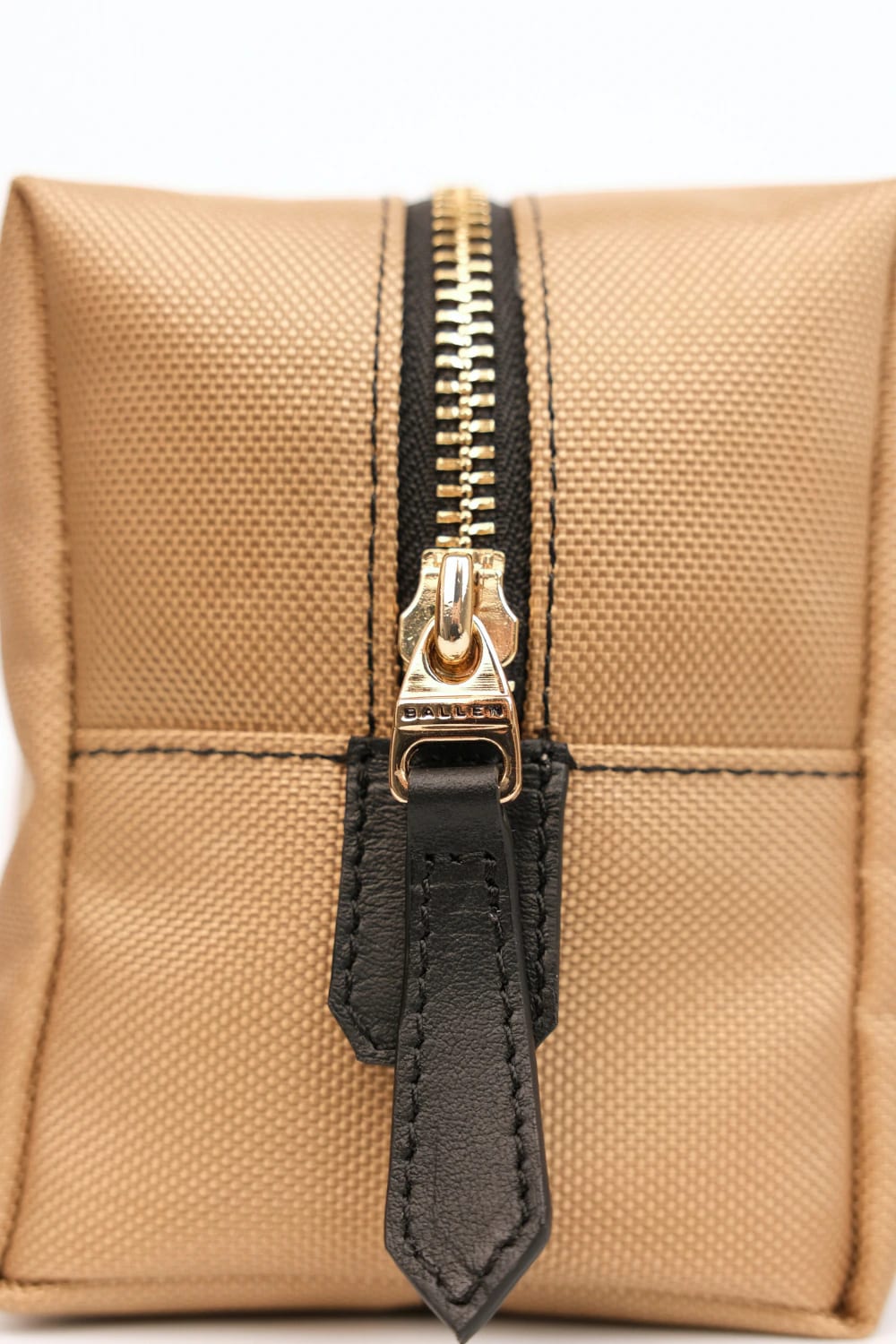 LA ESENCIAL VANITY CASE — BEIGE - imagen 6