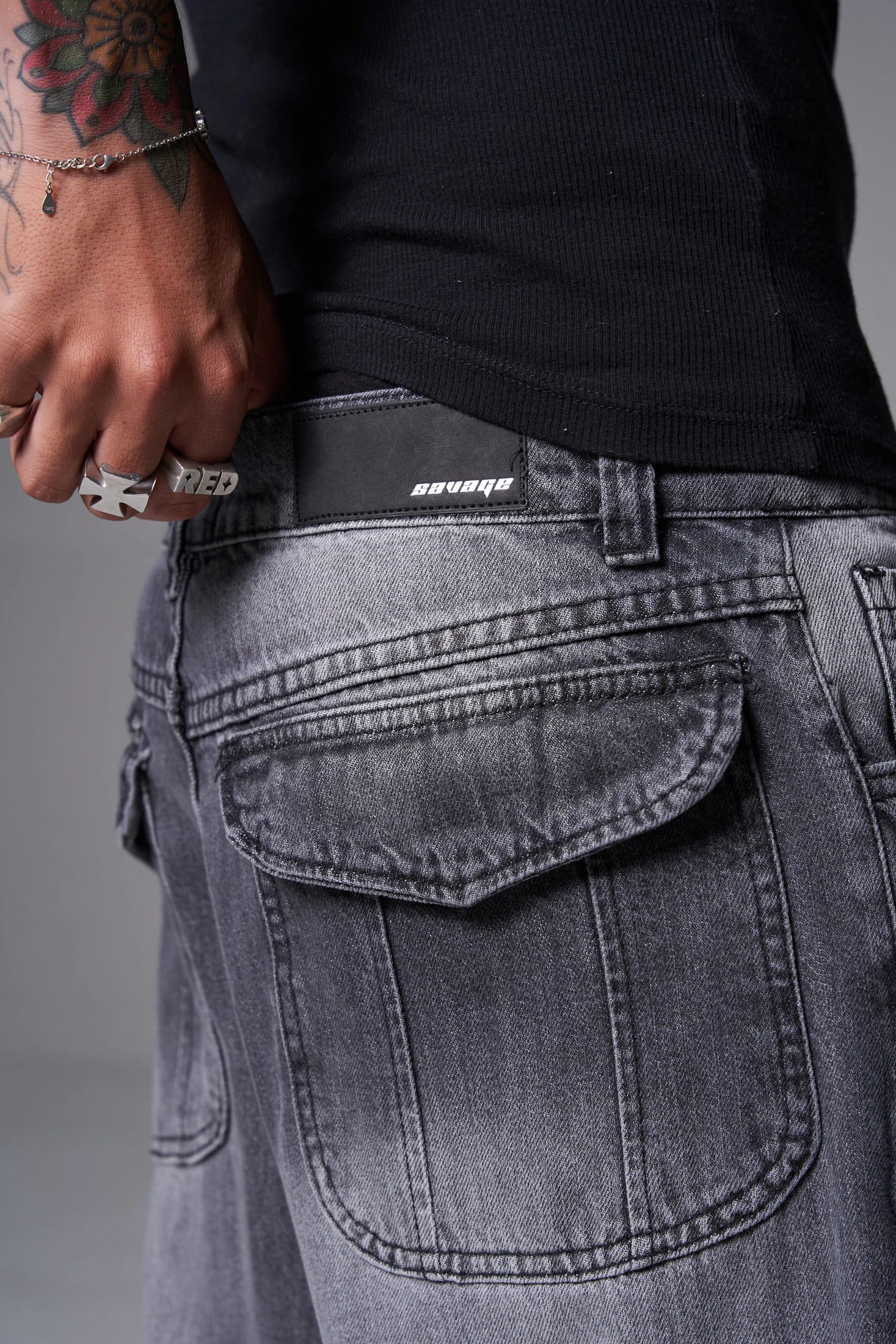 JEANS BAGGY 2 BOLSILLOS  1 CORTE GRIS CLARO - imagen 4