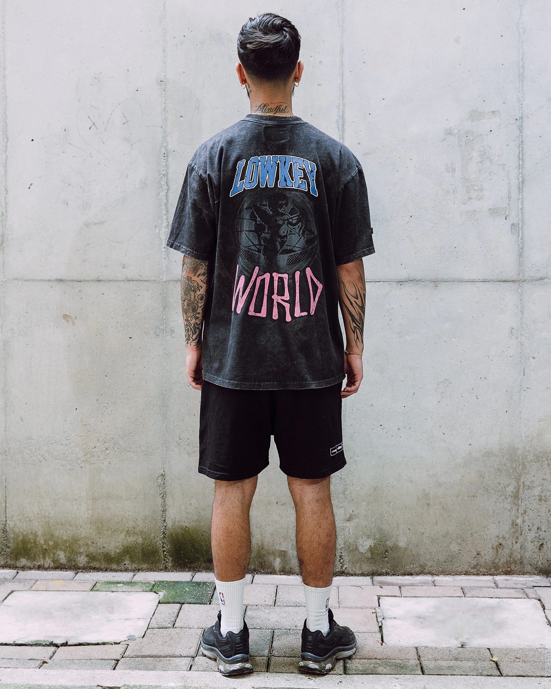 CAMISETA NEGRA WASH - GRAPHICS 01 - imagen 3