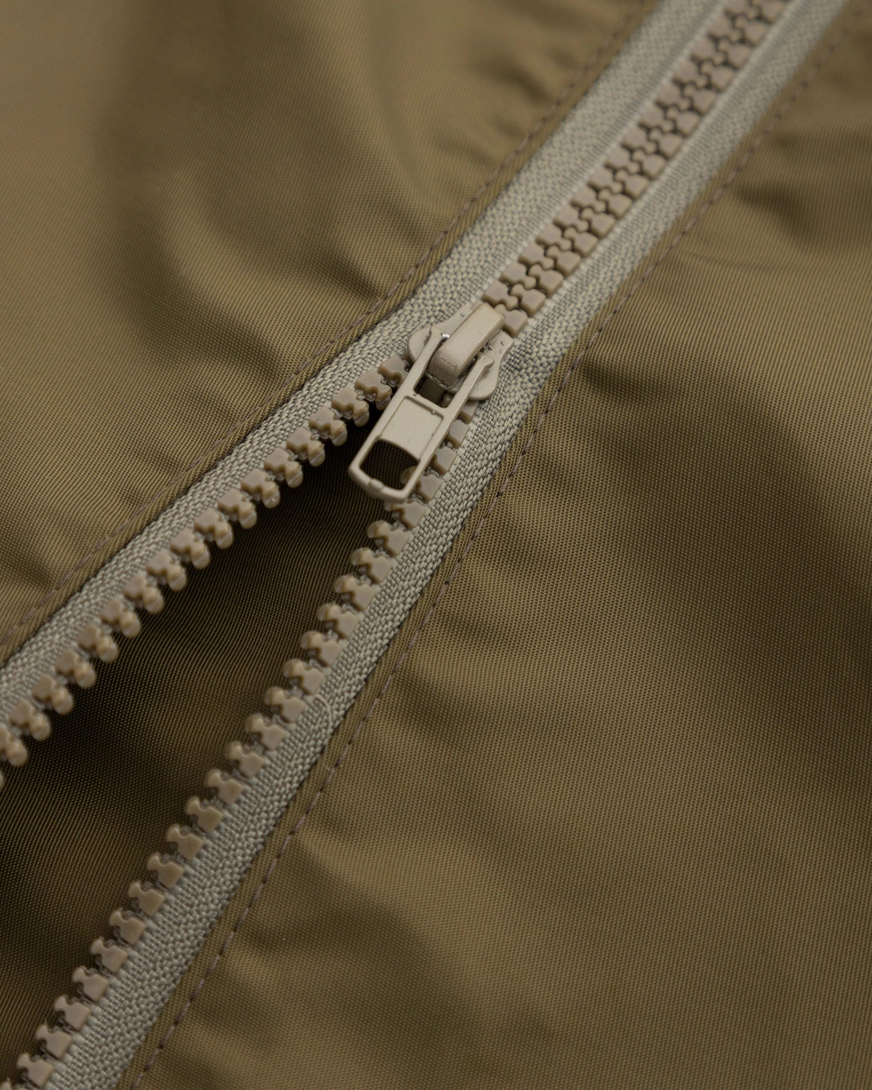 Basics Panelled Zip Up Cargo Pants Green - imagen 4