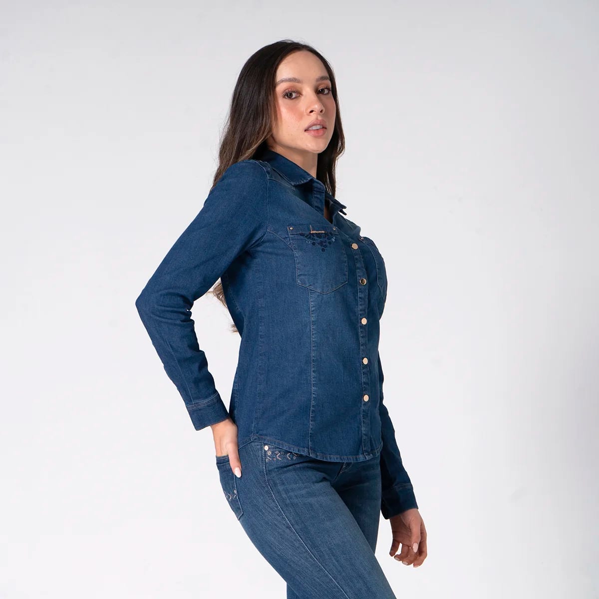 Blusa Denim Slim Cuello Camisero Angela - imagen 3